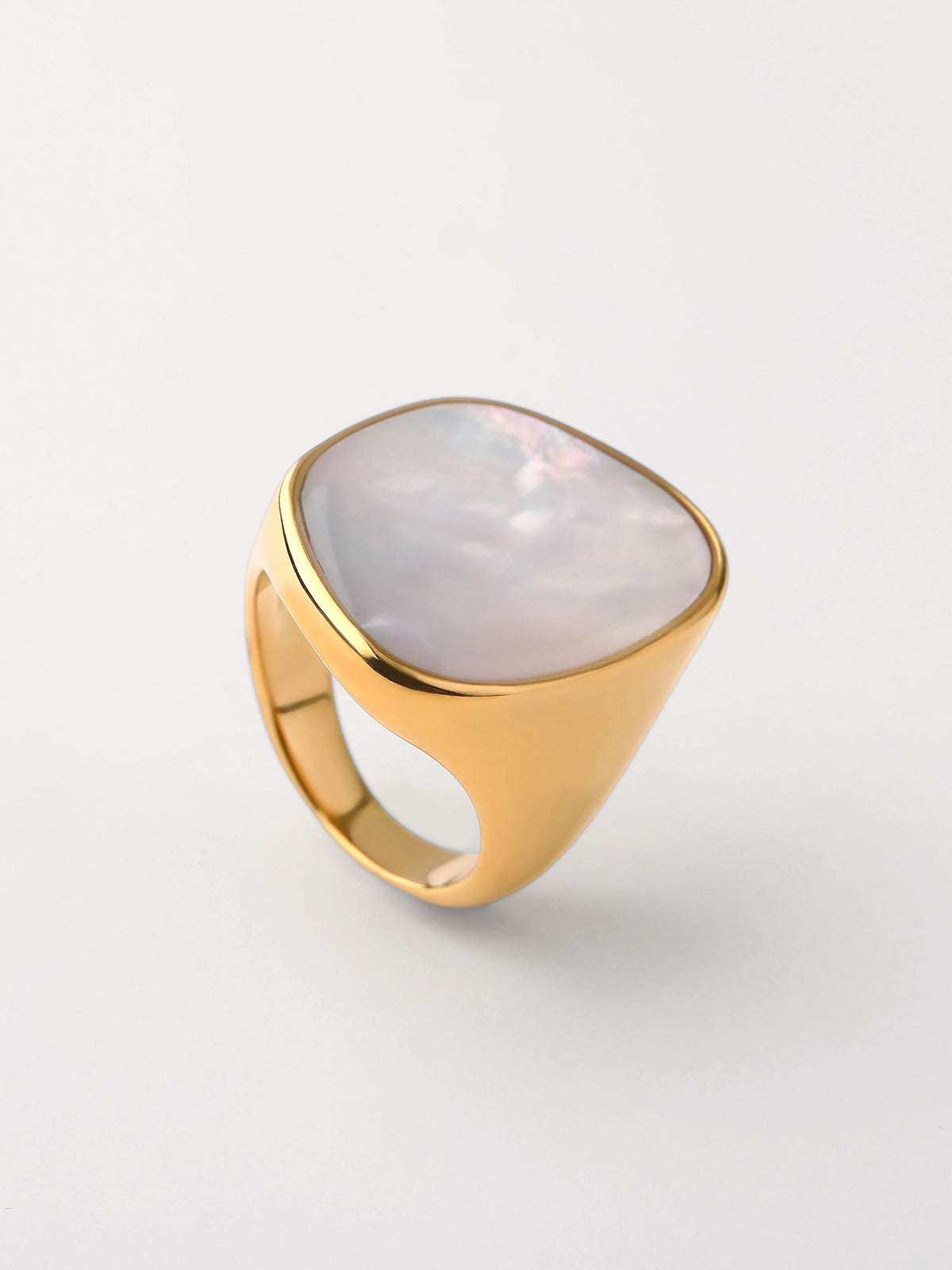 Anel de sinete Elys com Madrepérola Dourado