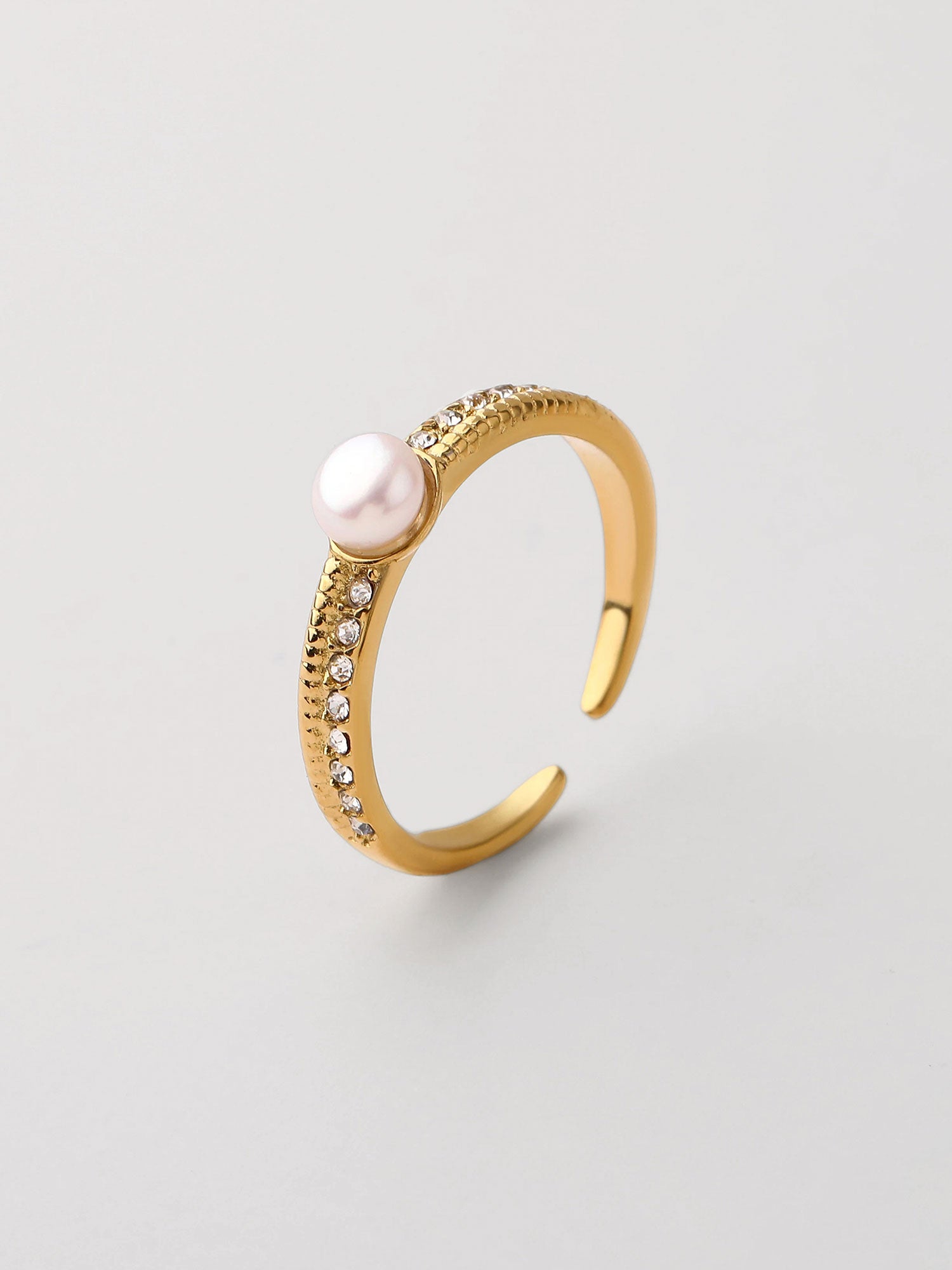 Anel pérolas e zircónias Dourado