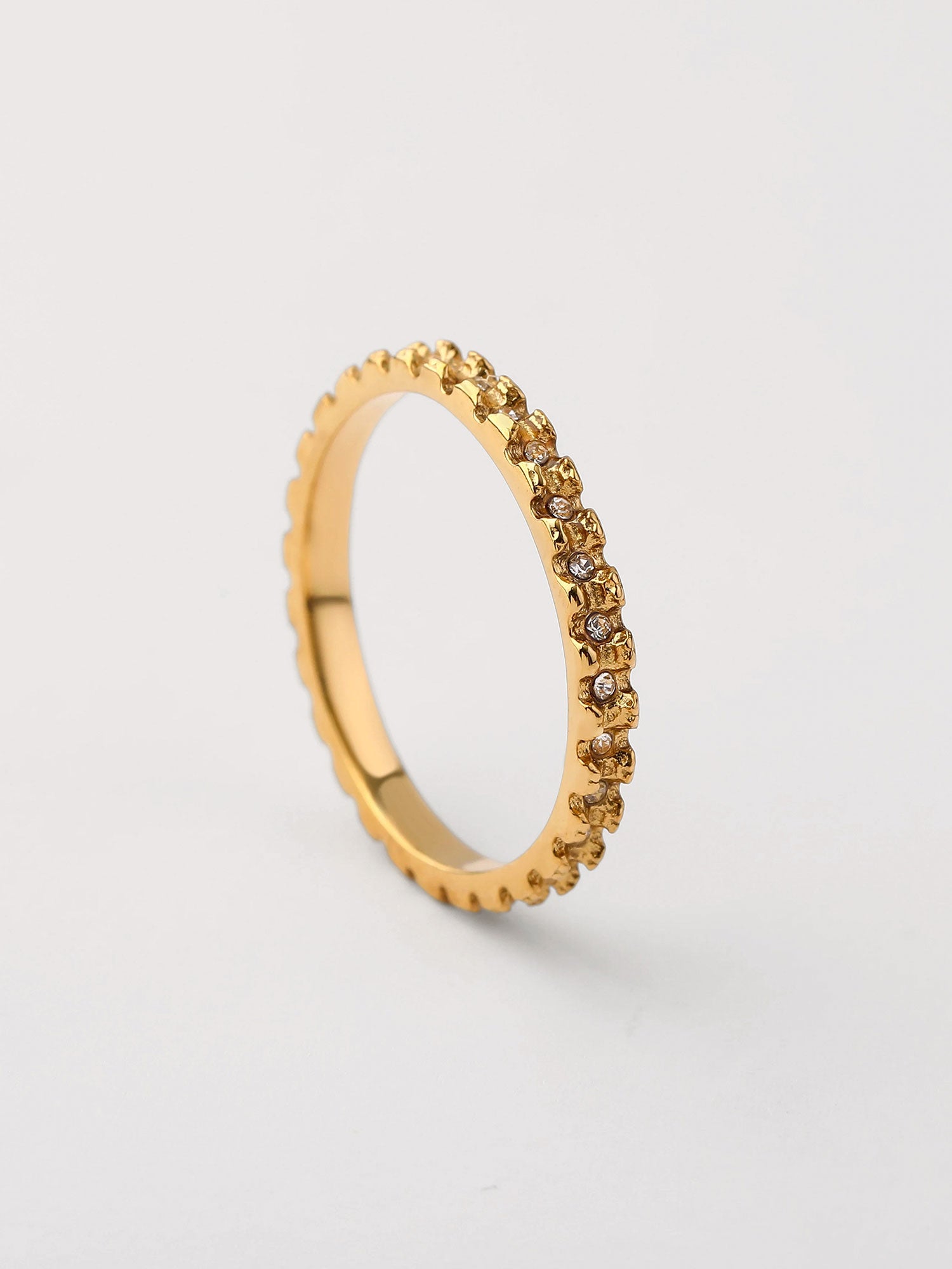 Anel fino com zircónias Dourado