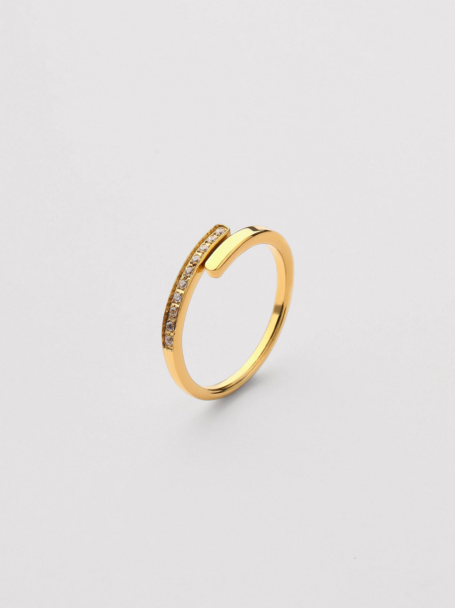 Anillo Kaela Ajustable Zirconia Dorado Minimal