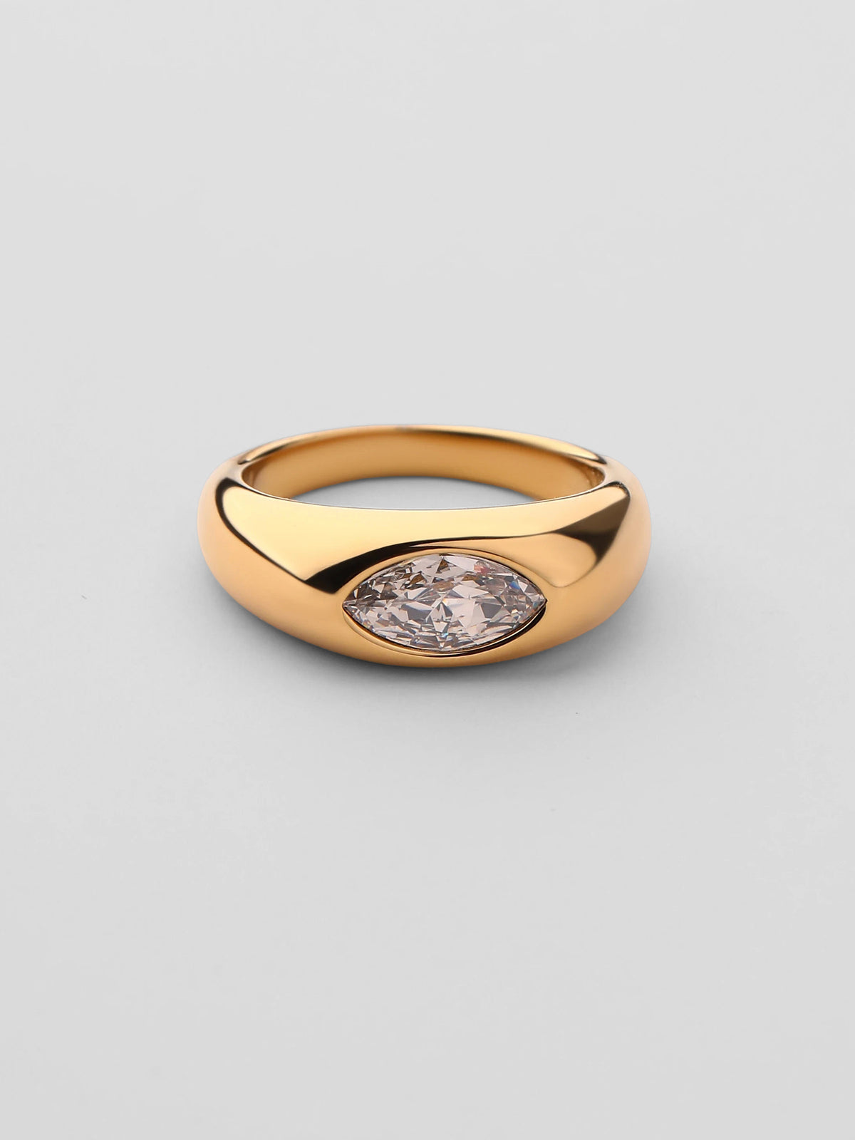 Anel Birthstone Abril Zircónia Branca Dourado