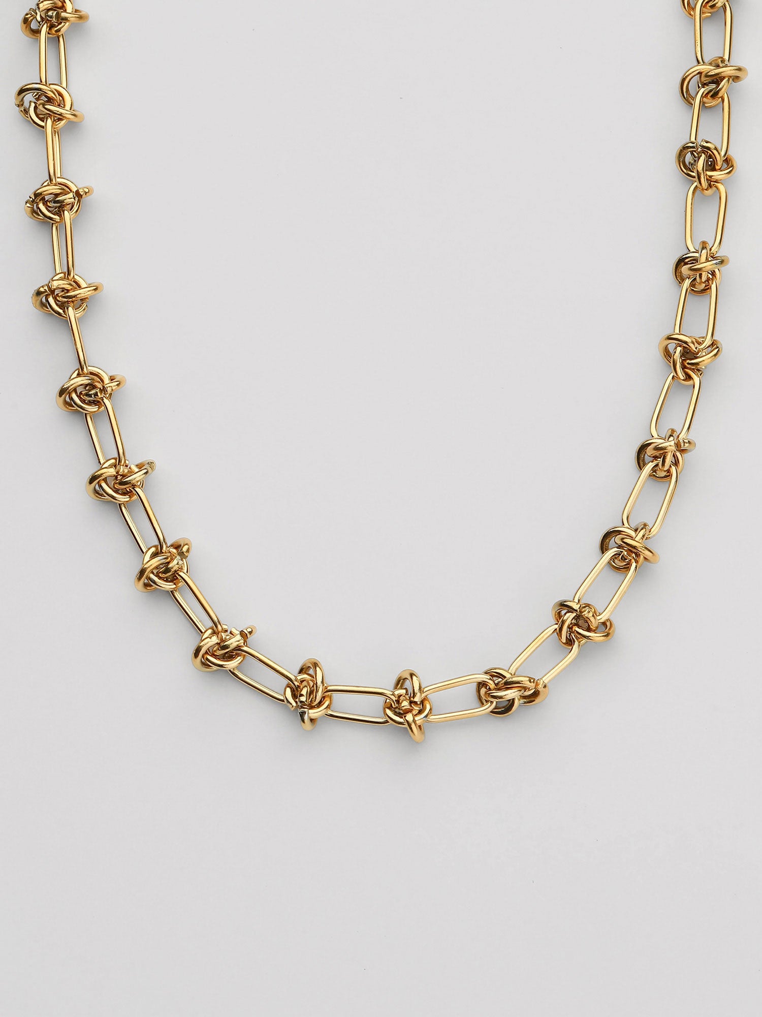 Colar Faela Correntes Entrelaçadas Dourado