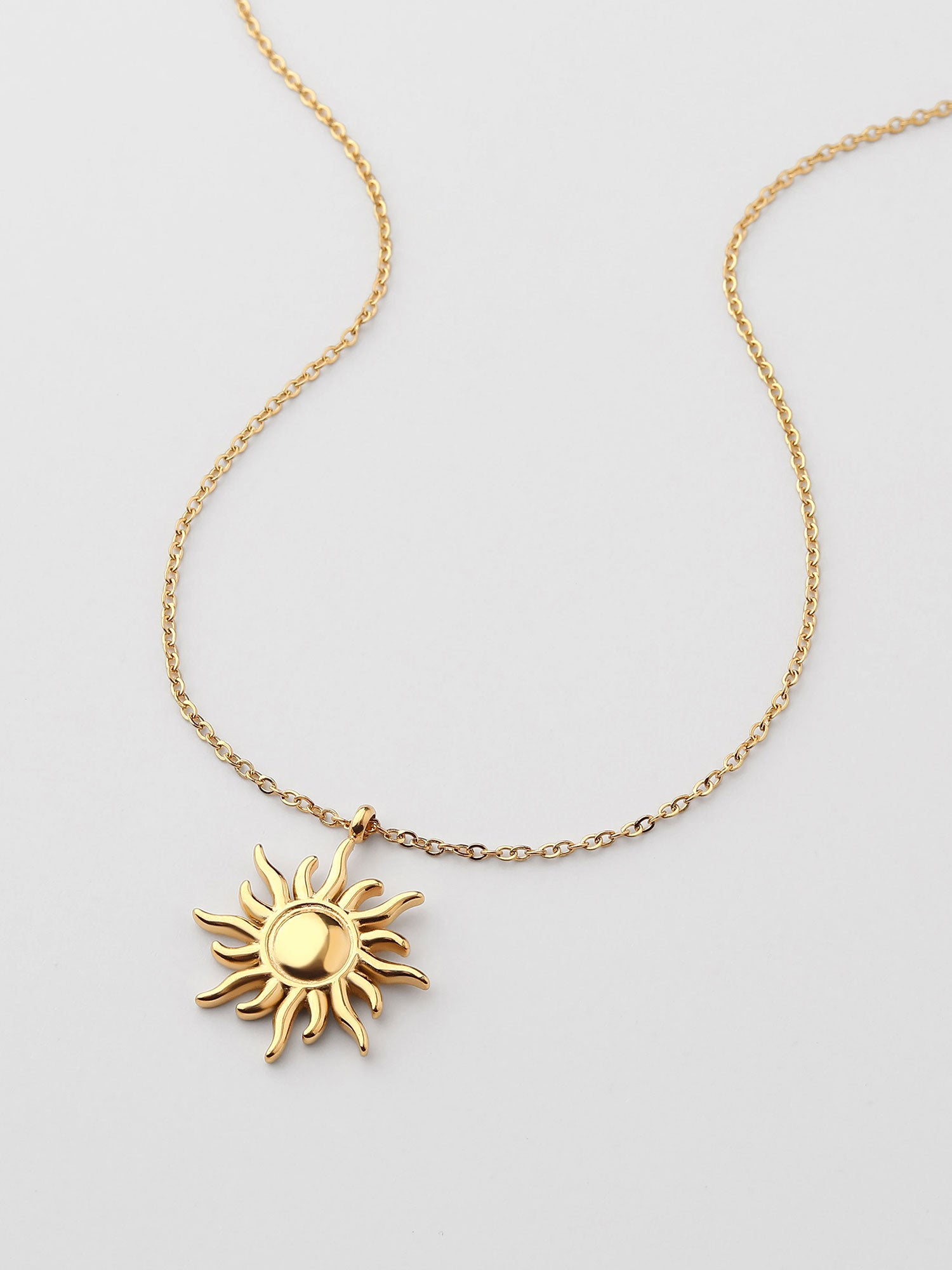 Colar colgante sol Dourado