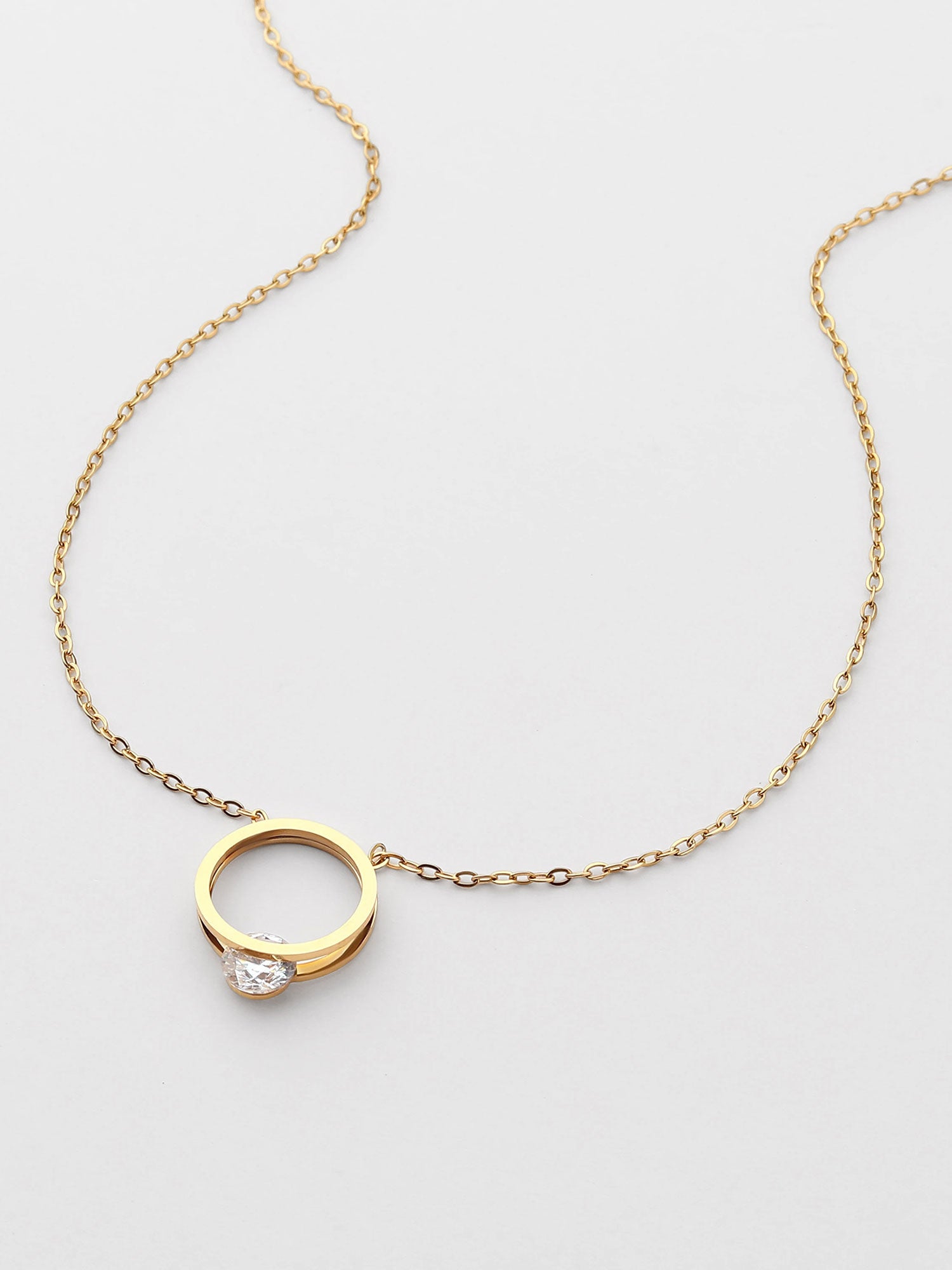 Colar com zircónias longo Dourado