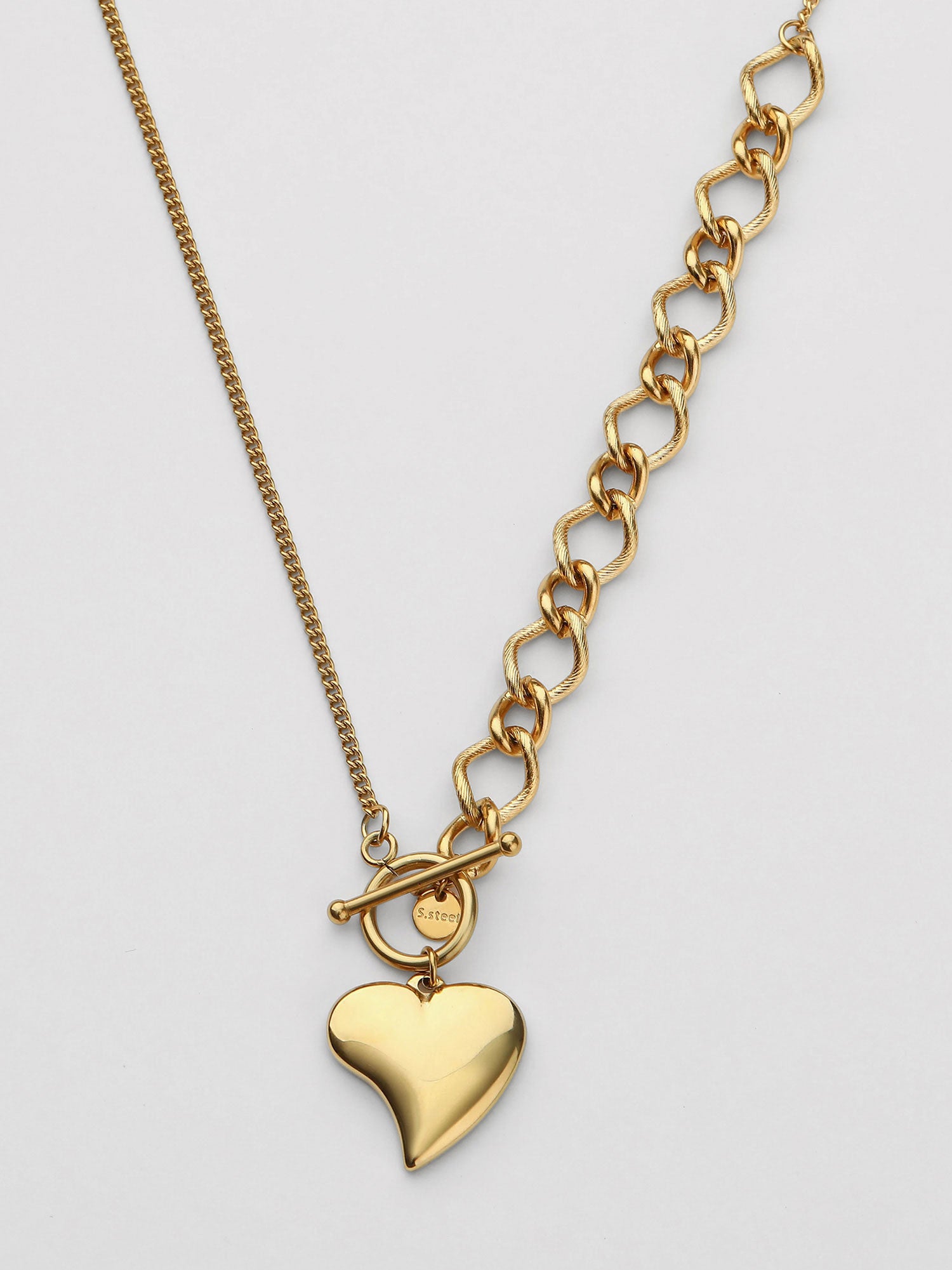 Colar Elarin Coração Pendente Dourado Minimalista