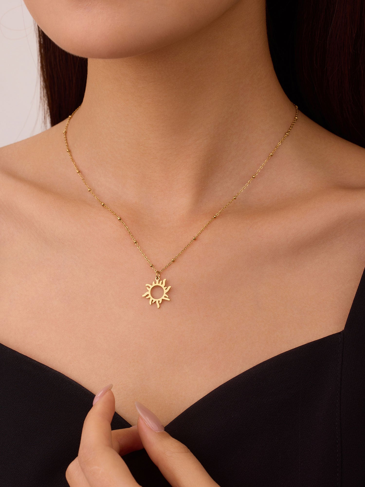 Colar sol Dourado