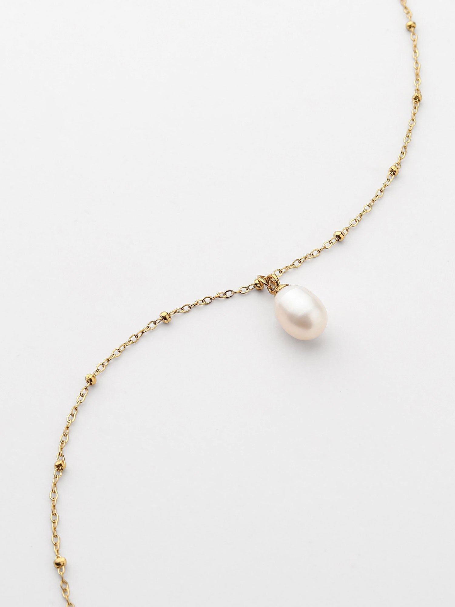 Colar com pérola Dourado
