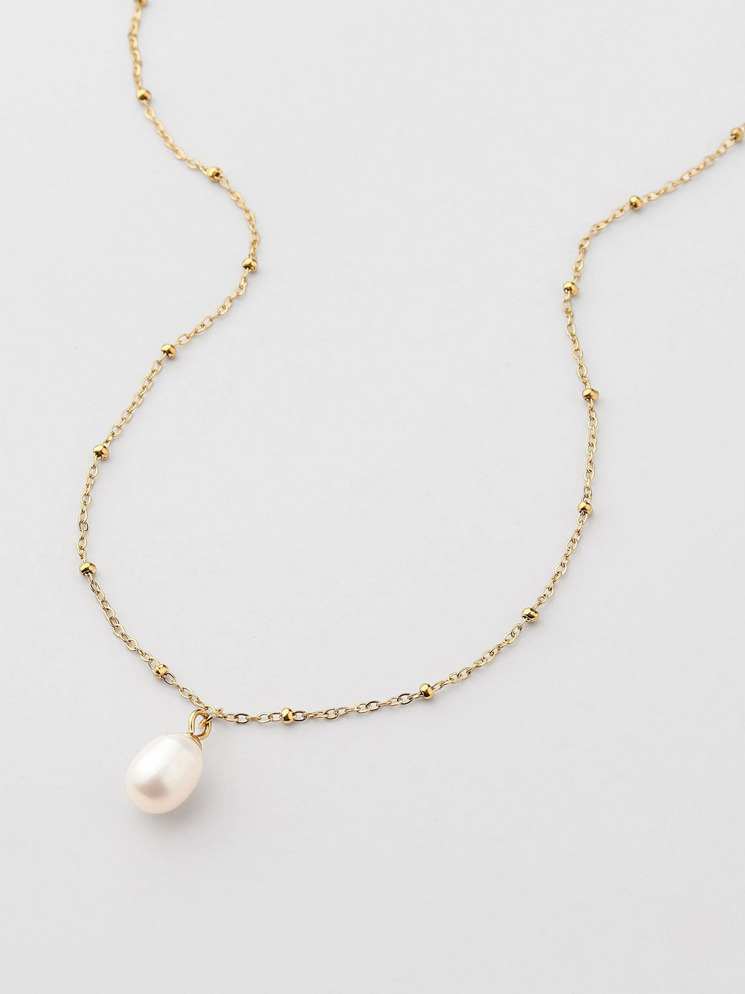 Colar com pérola Dourado