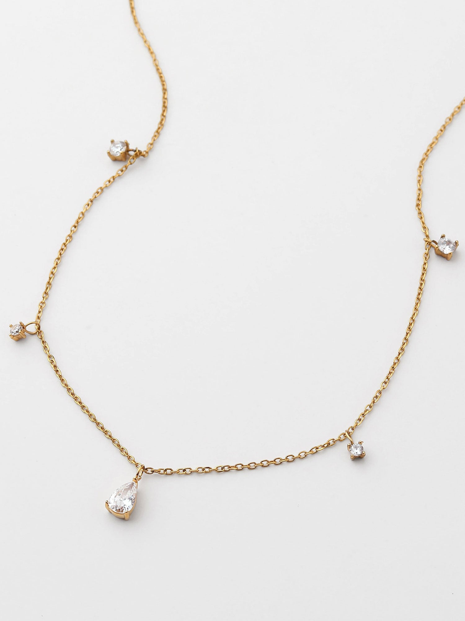 Colar com zircónias Dourado