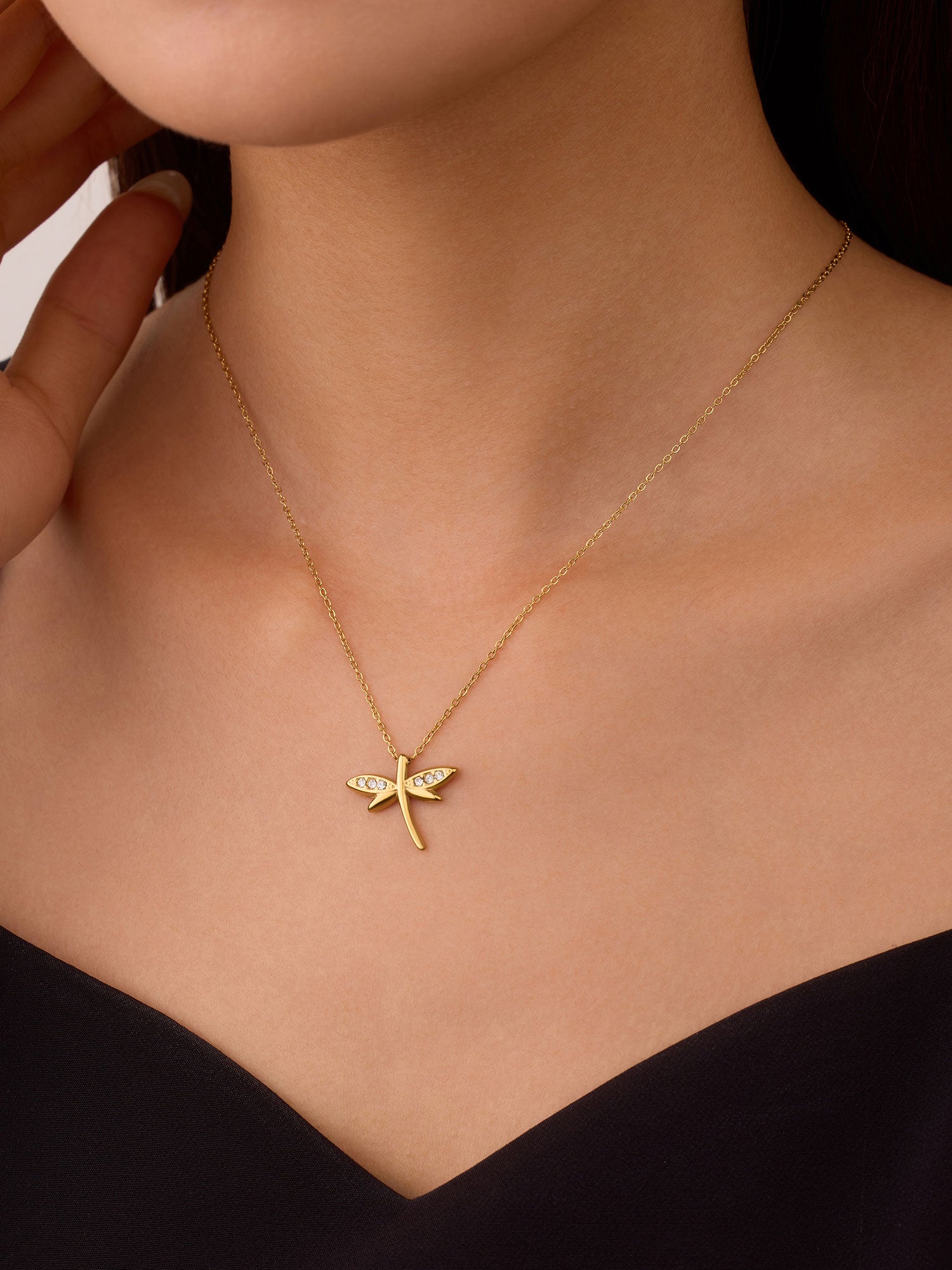 Colar libélula com zircónias Dourado