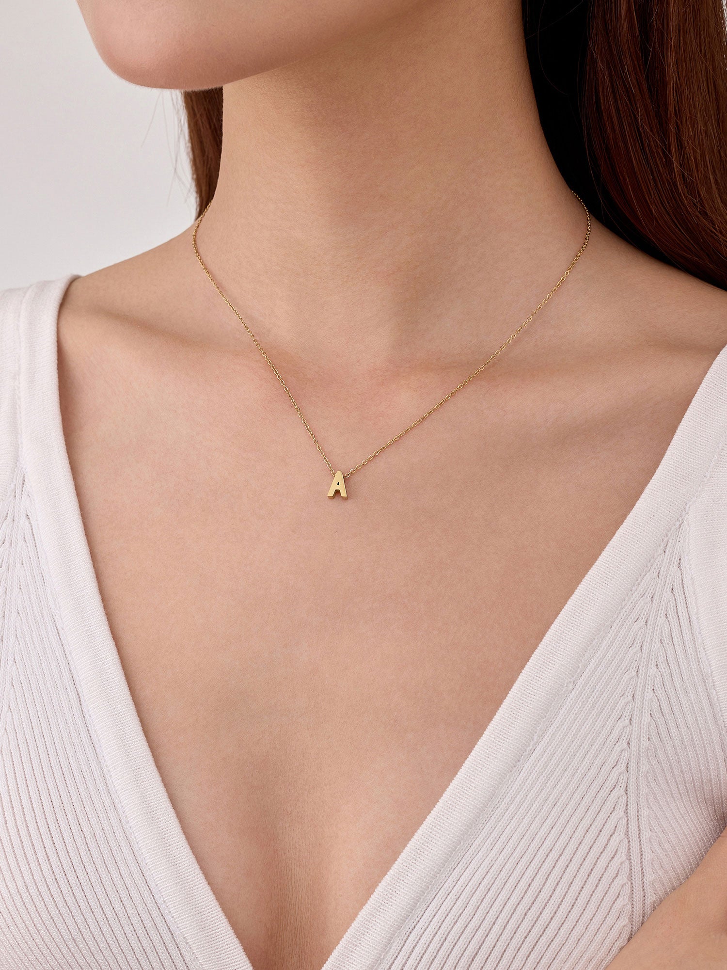 Colar Inicial A Dourado