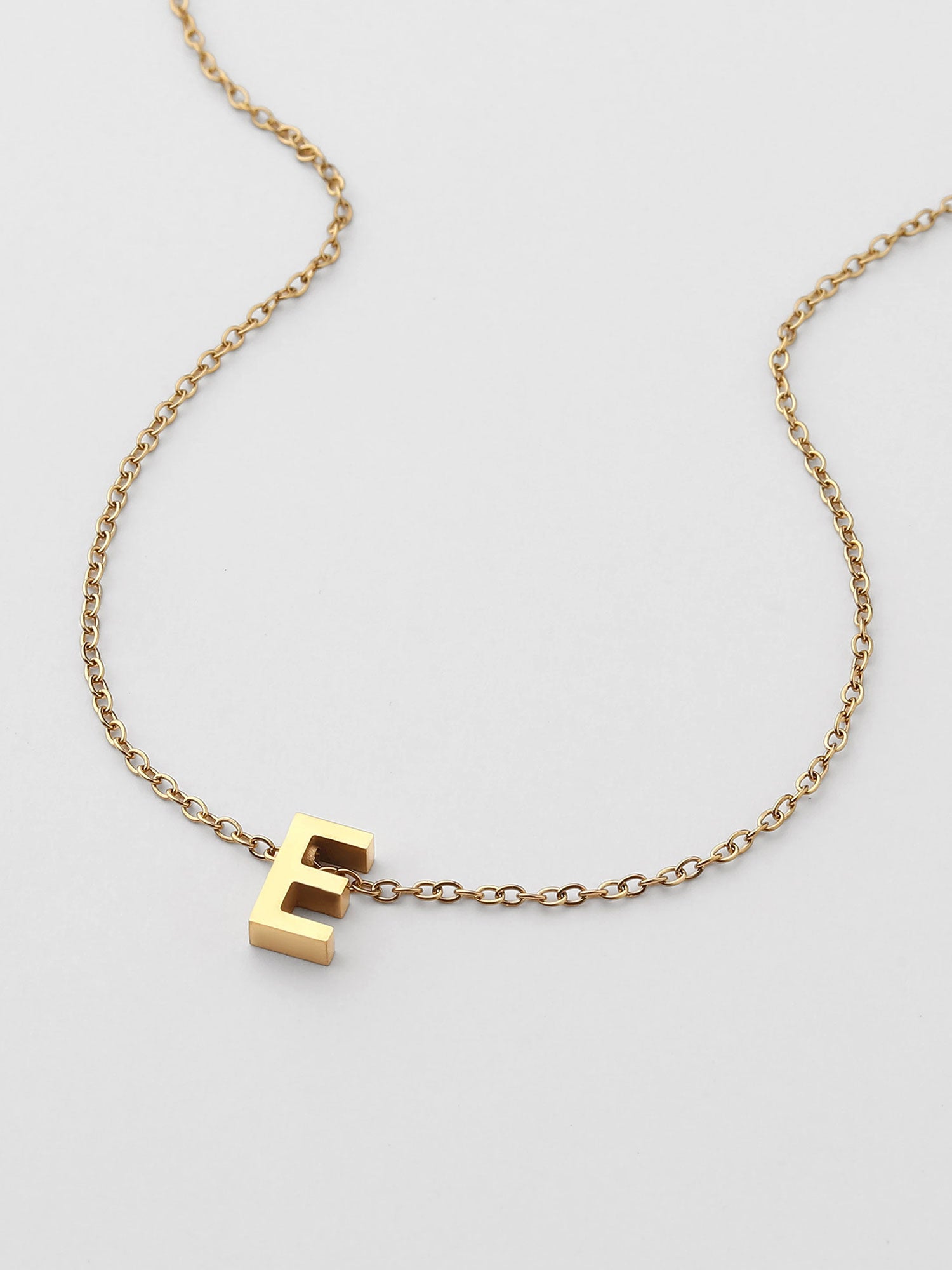 Colar Inicial E Dourado