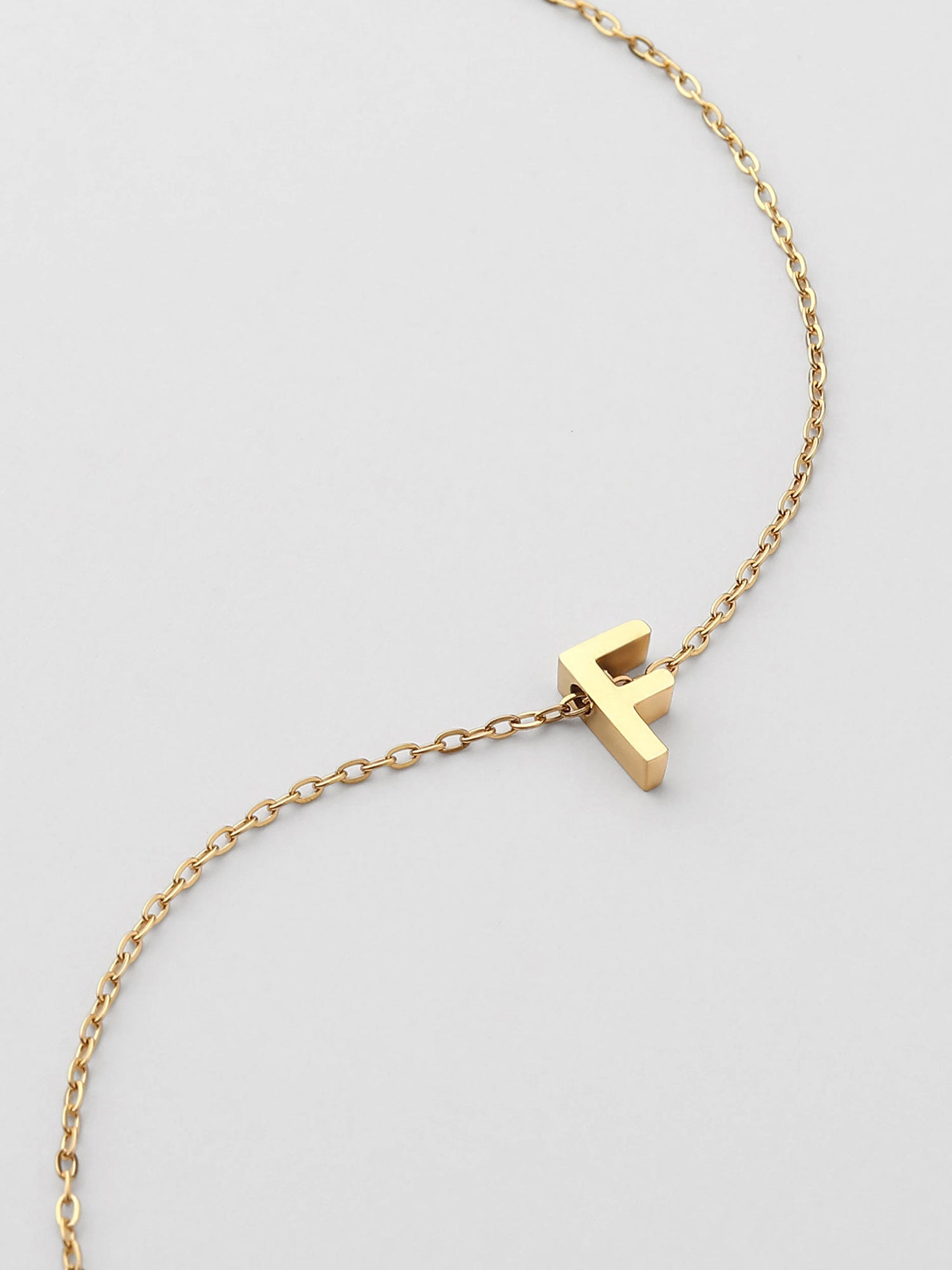 Colar Inicial F Dourado