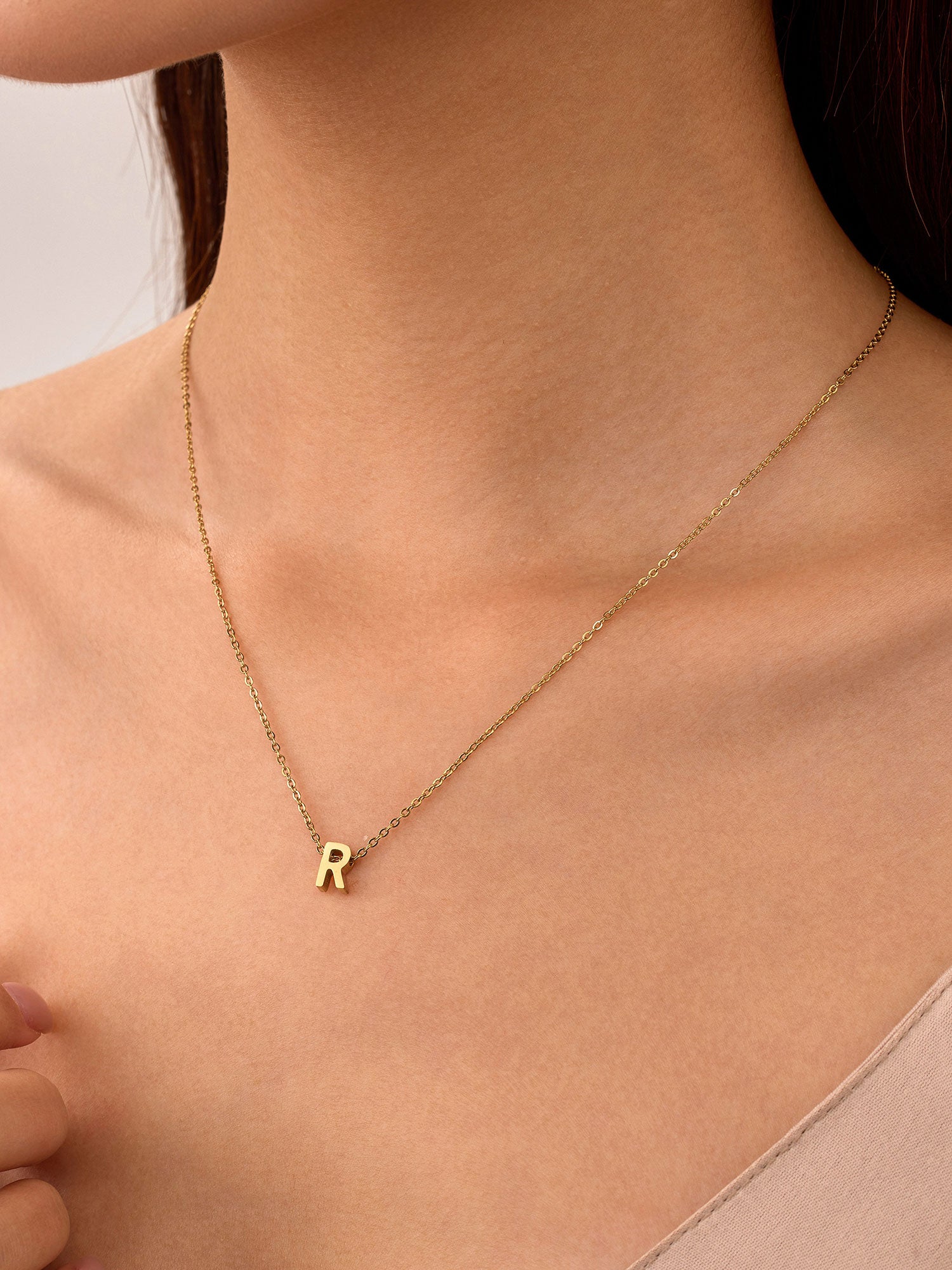 Colar Inicial R Dourado