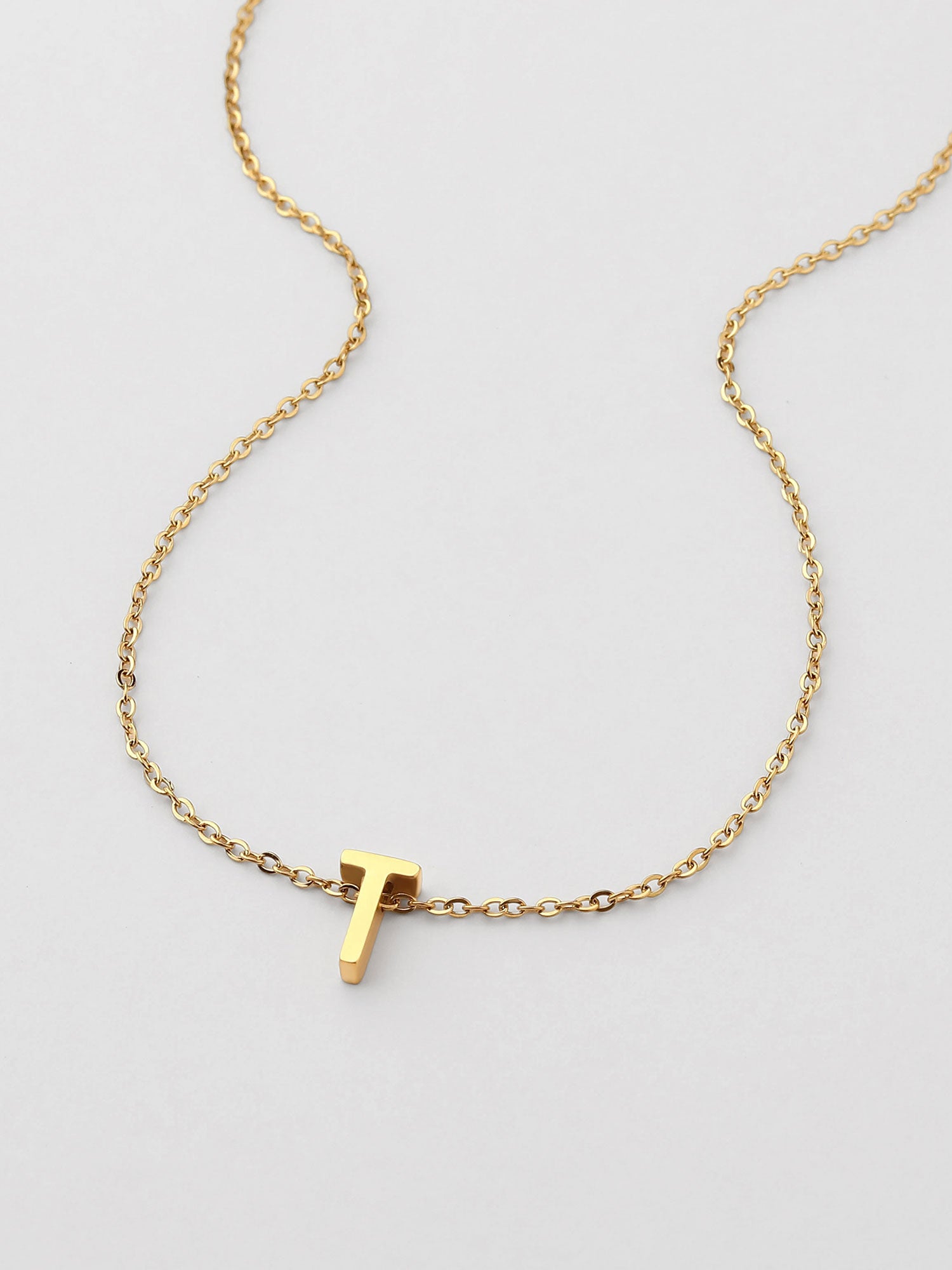 Colar Inicial T Dourado