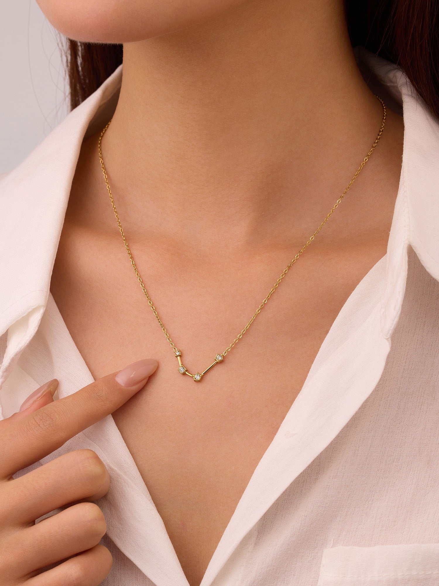 Colar Aquário Constelação Dourado com zircónias