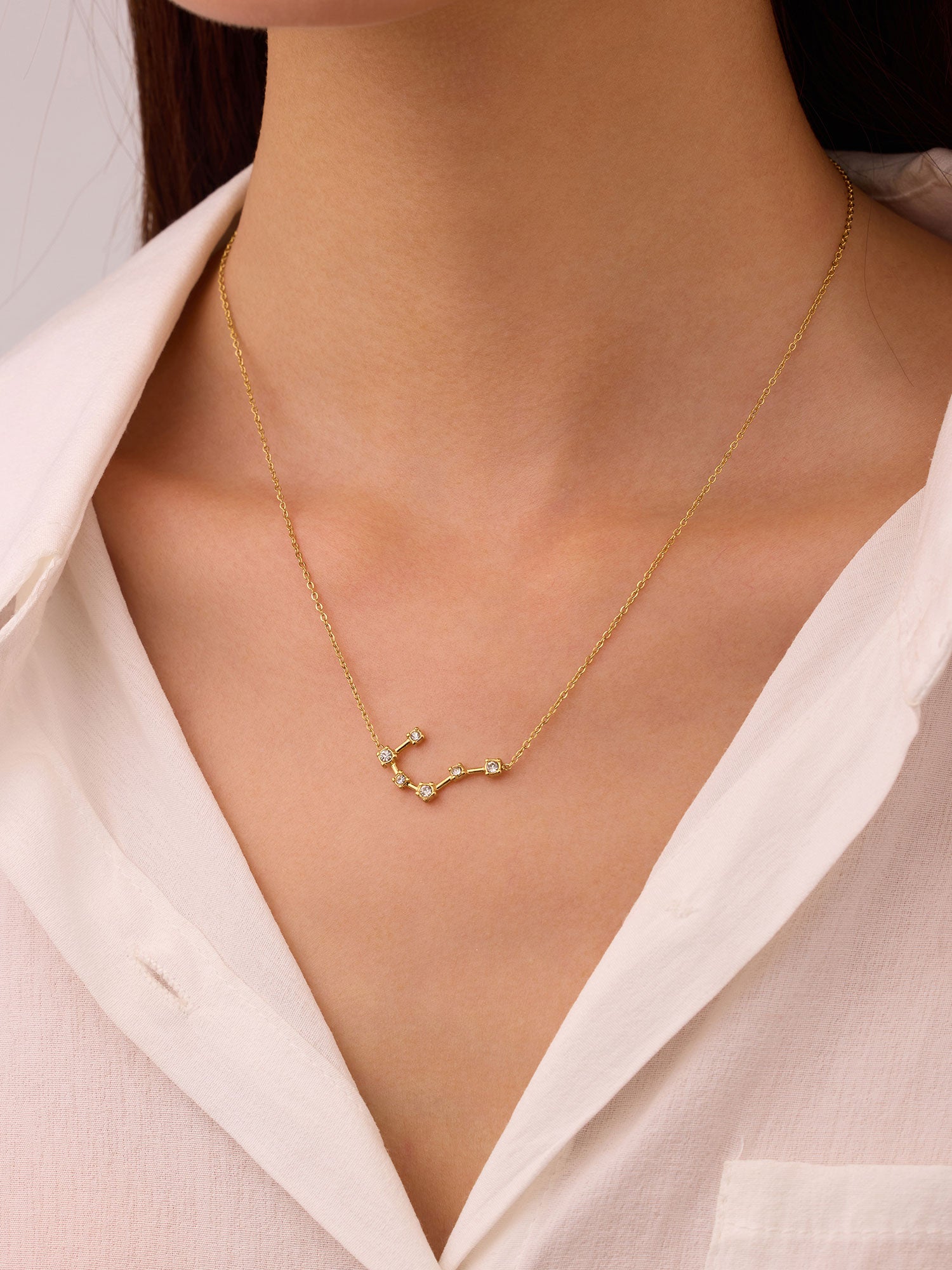 Colar Touro Constelação Dourado com zircónias