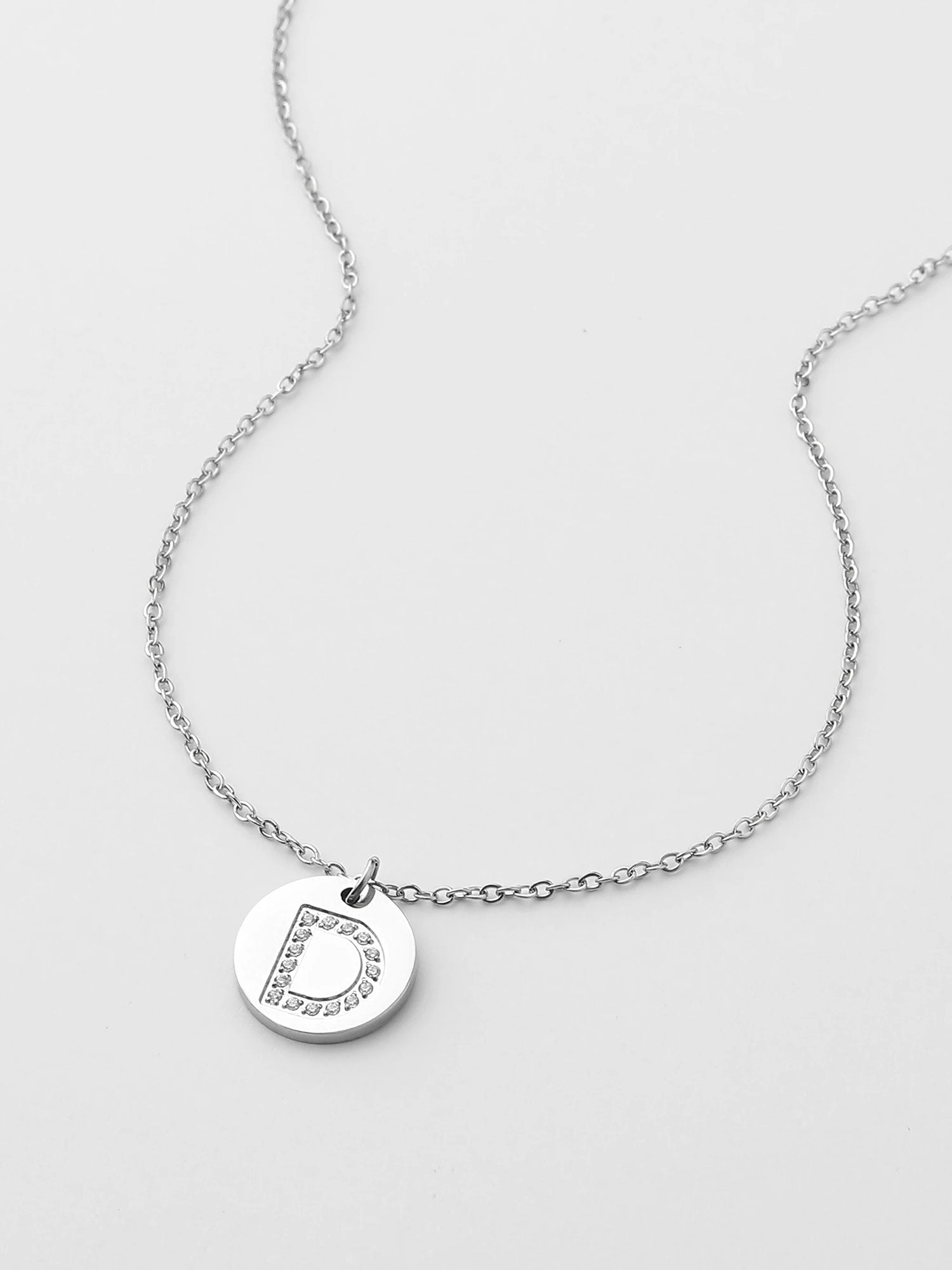 Colar Inicial D medalhão brilhante Prateado