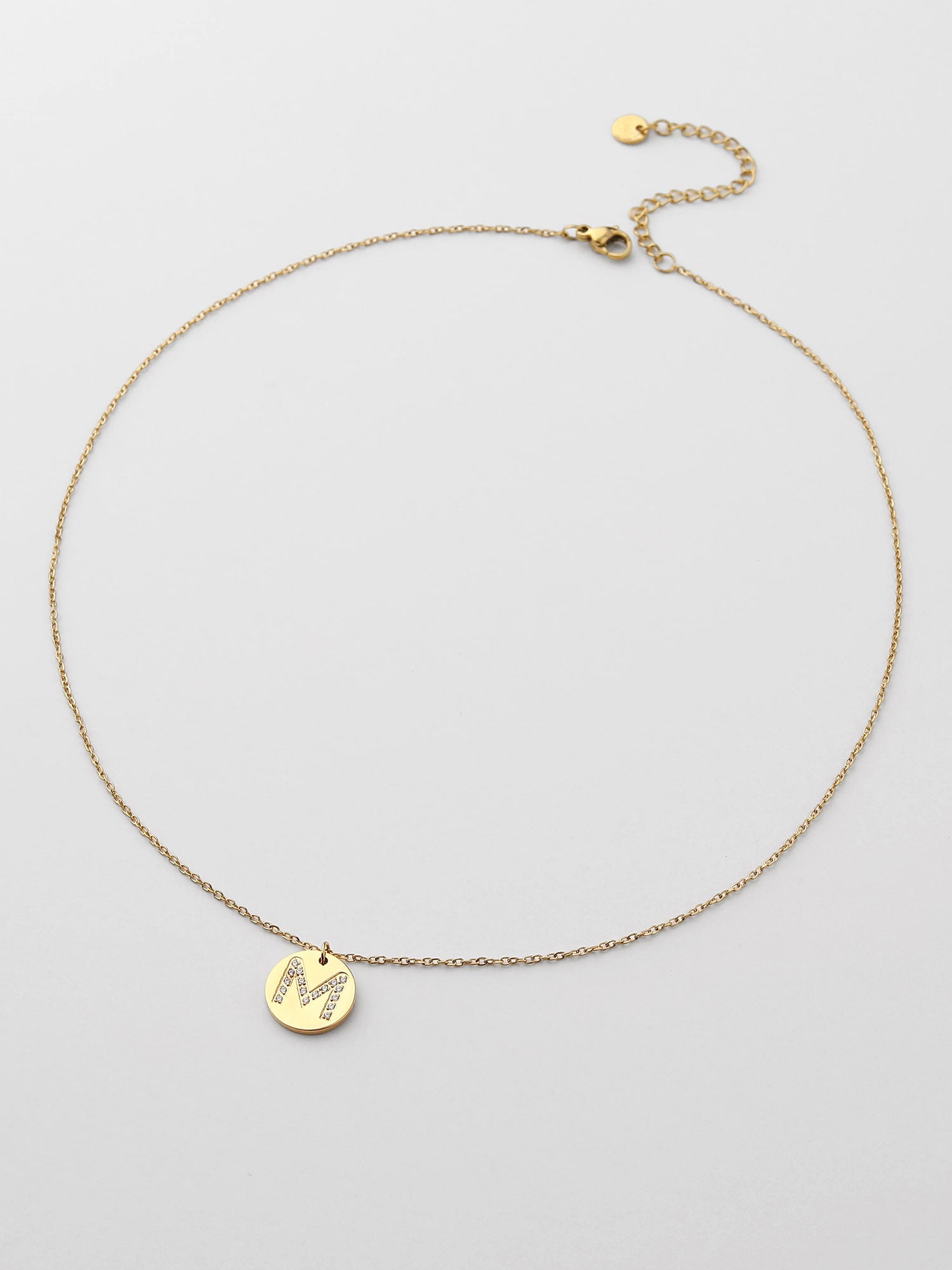 Colar Inicial M medalhão Dourado Brillante