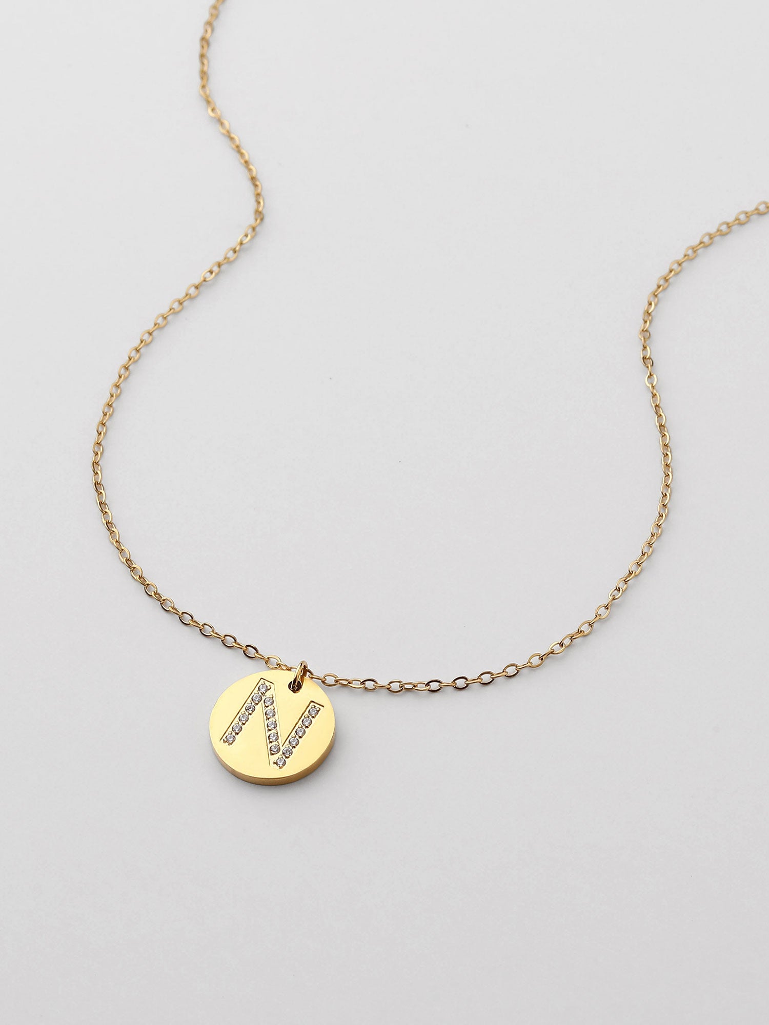 Colar Inicial N medalhão Dourado Brillante