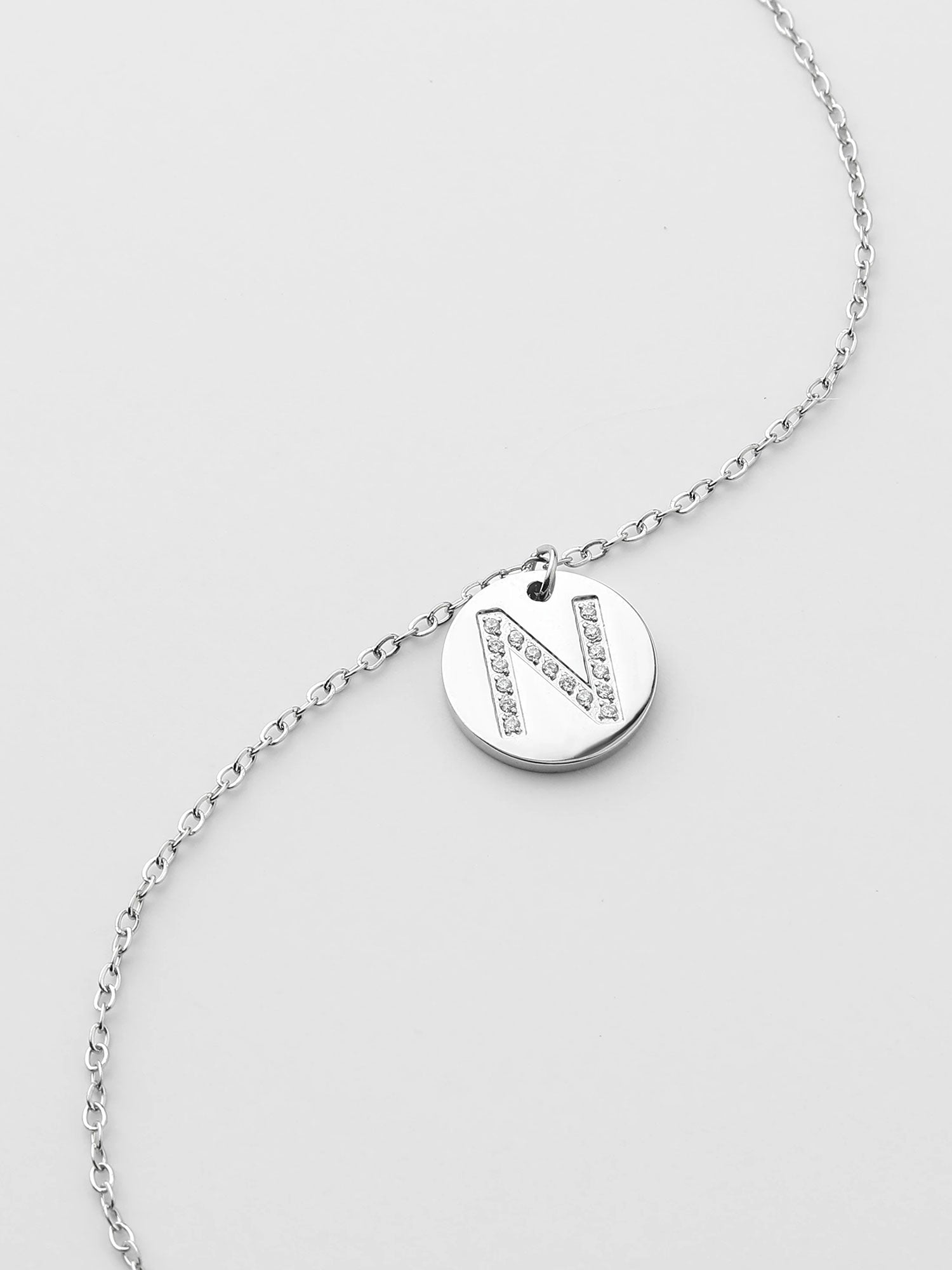Colar Inicial N medalhão Prateado Brillante