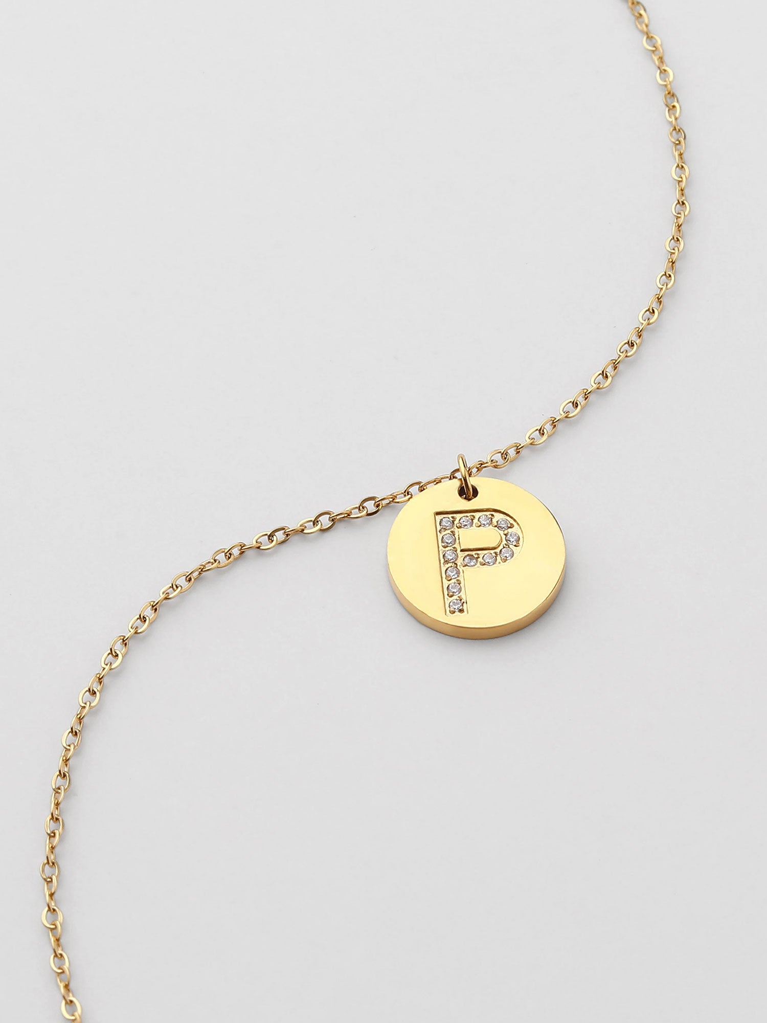 Colar Inicial P medalhão Dourado Brillante