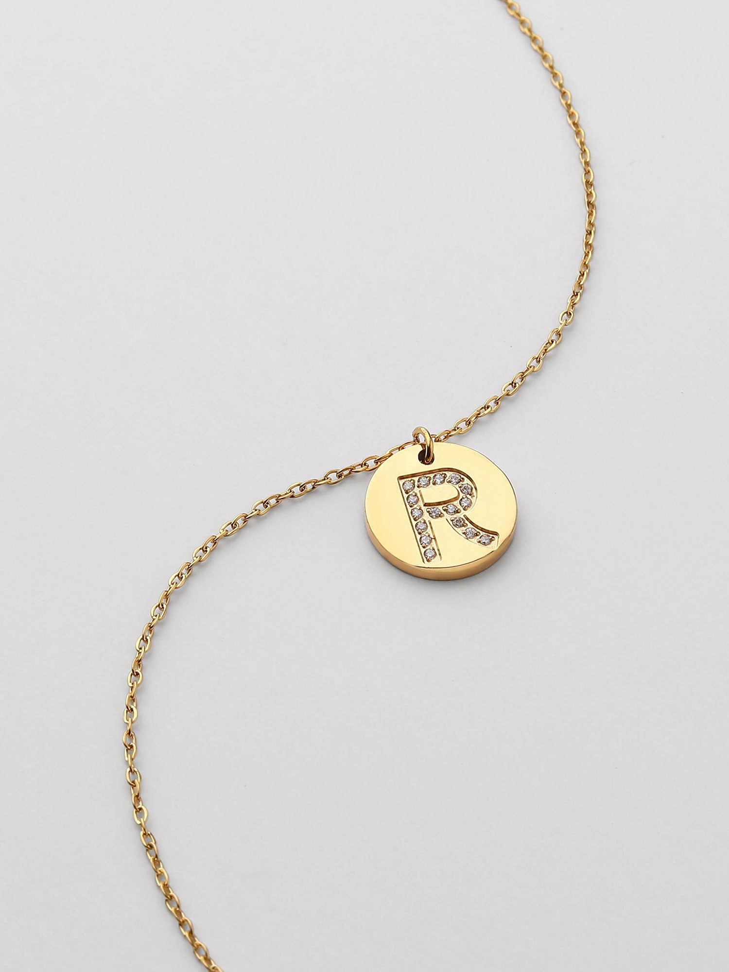 Colar Inicial R medalhão Dourado Brillante