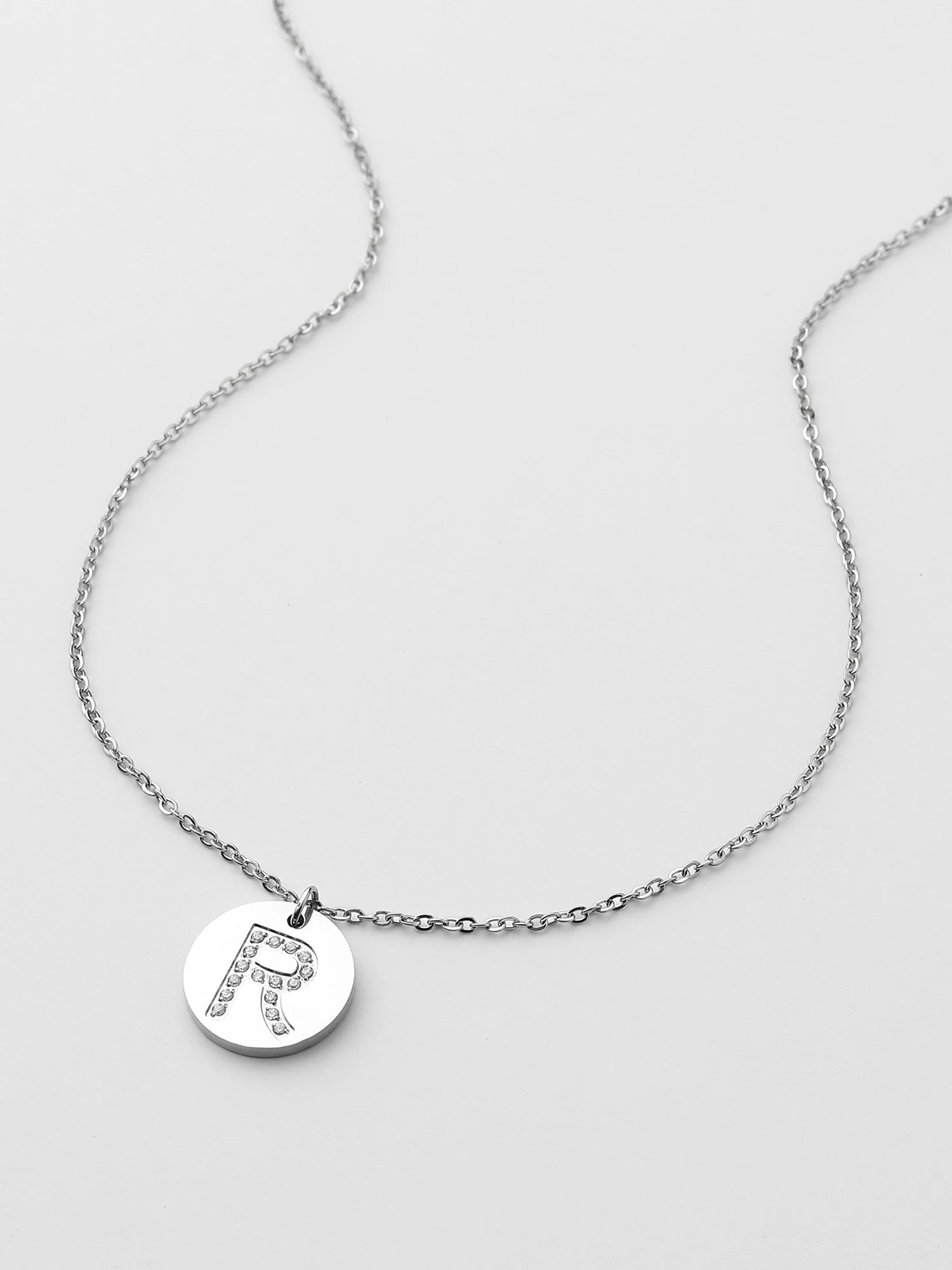 Colar Inicial R medalhão Prateado Brillante