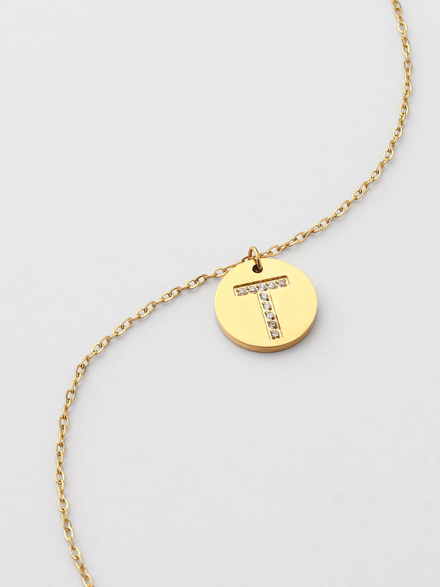 Colar Inicial T medalhão Dourado Brillante