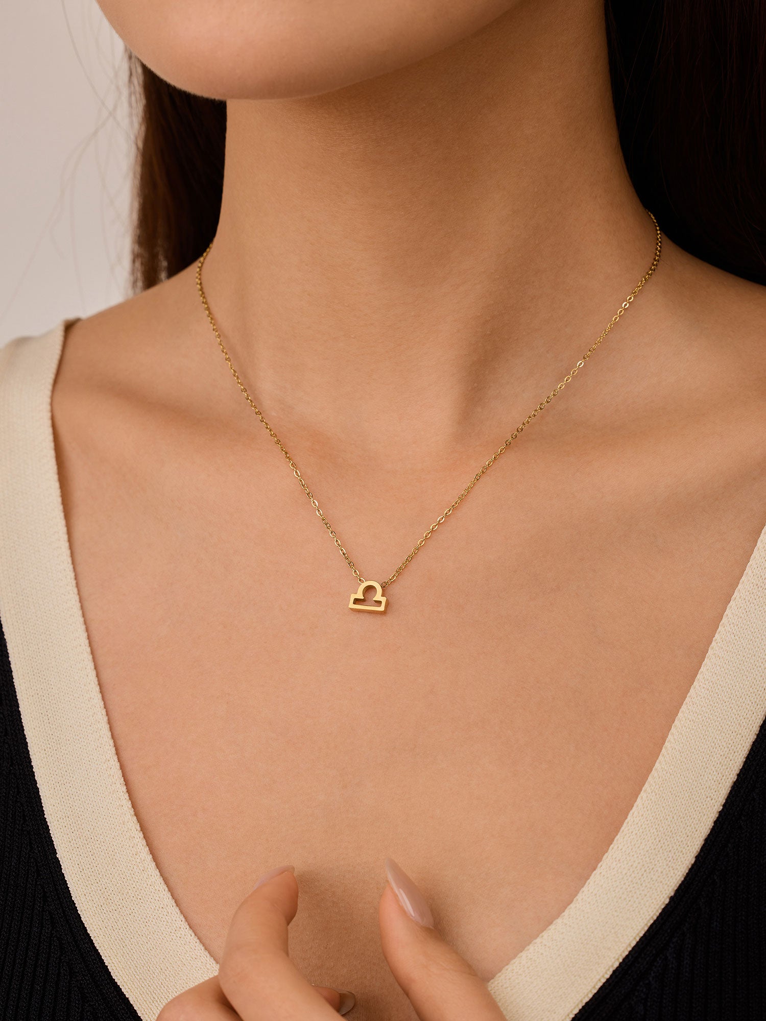 Colar Balança Dourado