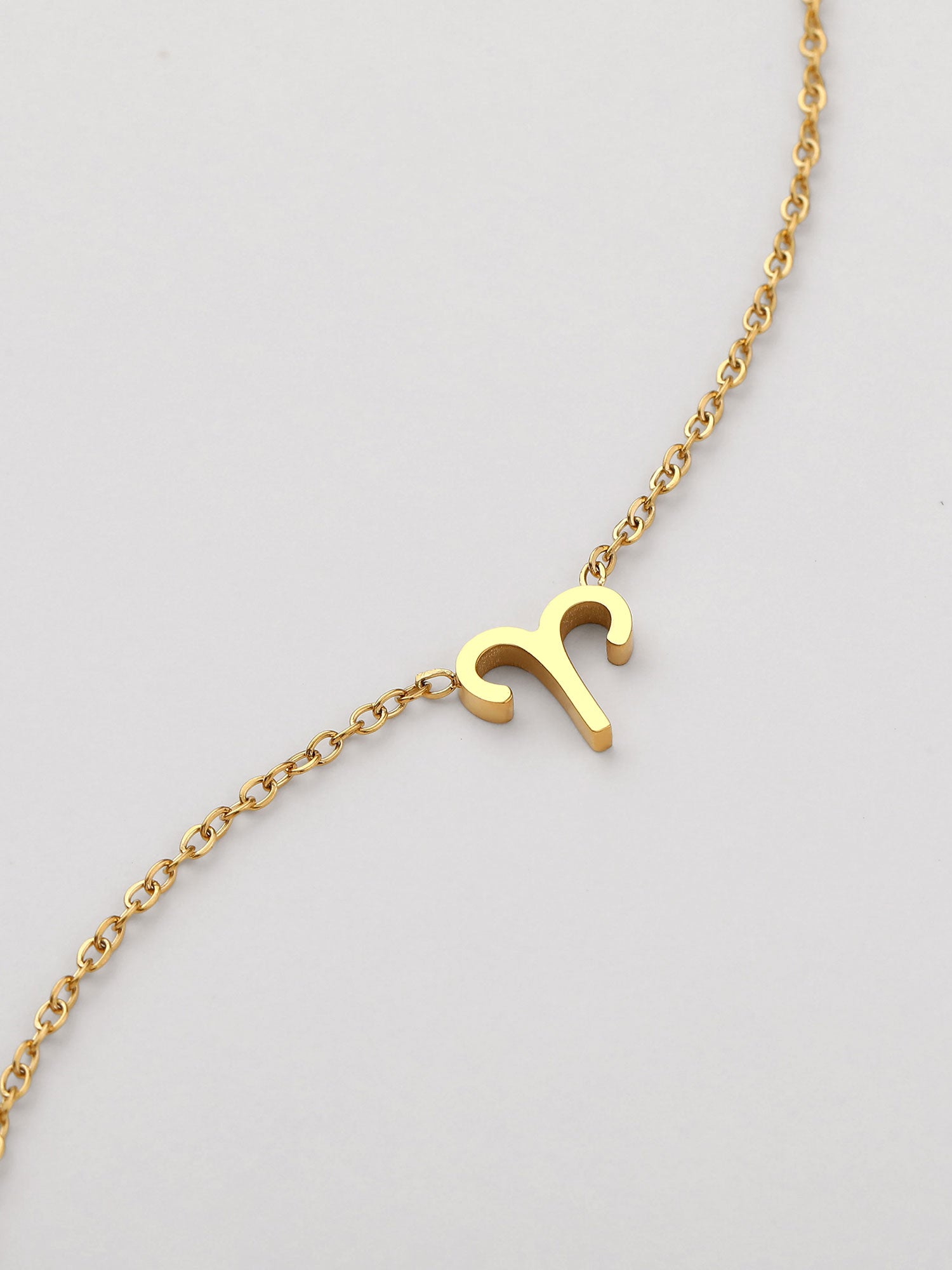 Colar Carneiro Dourado