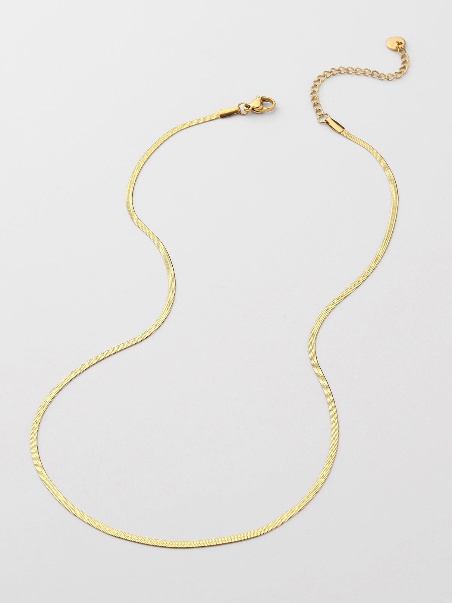 Colar Correntes Dourado Multiestilo