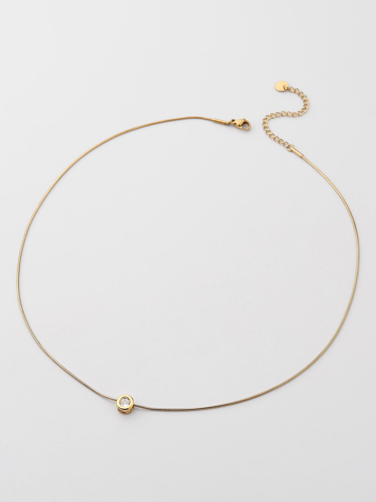 Colar Dourado com zircónias