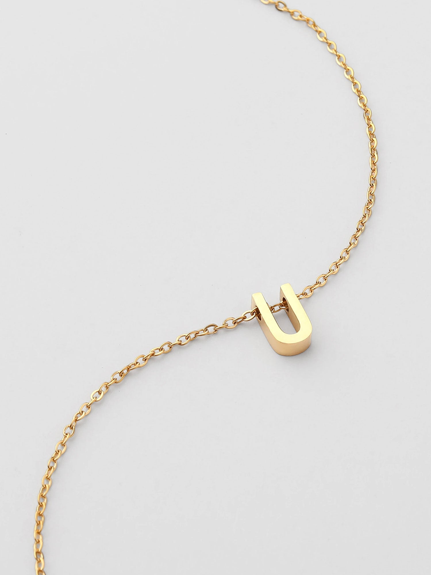 Colar Inicial U Dourado