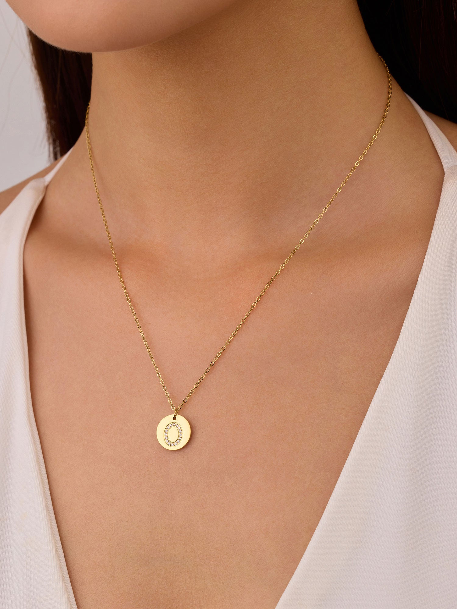 Colar Inicial O medalhão Dourado Brillante