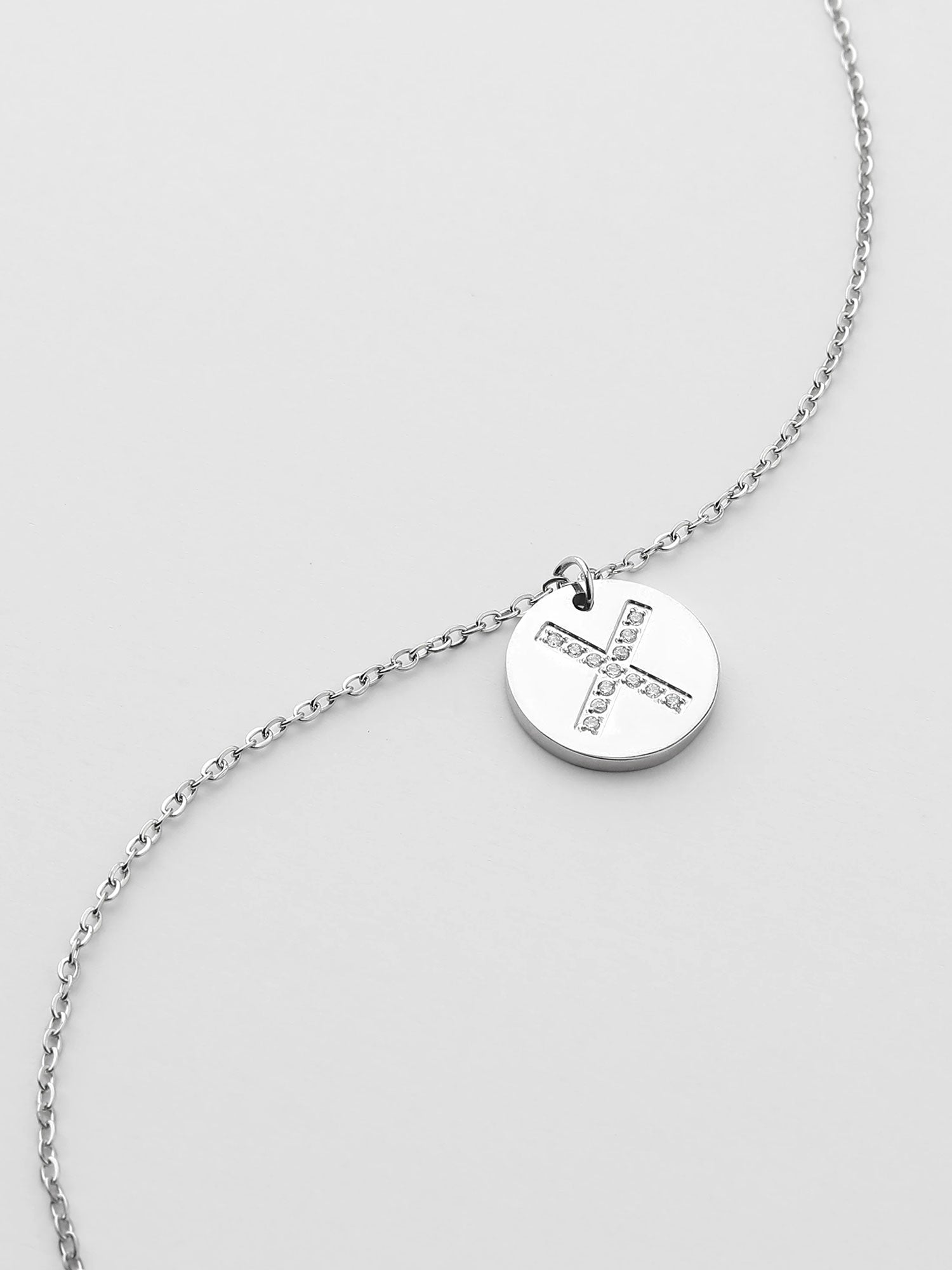 Colar Inicial X medalhão Prateado Brillante