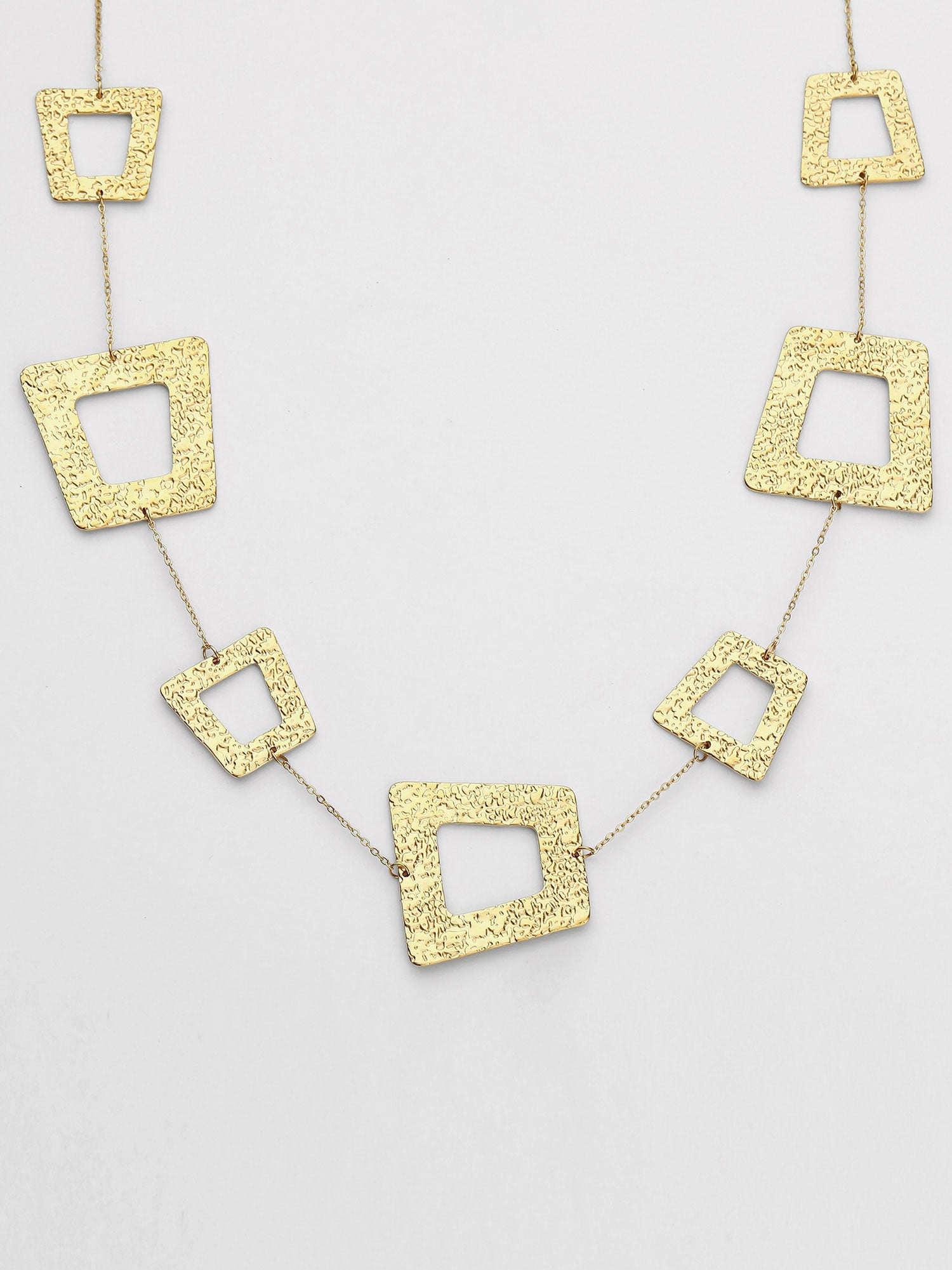Colar Zena Figura Quadrada Dourado