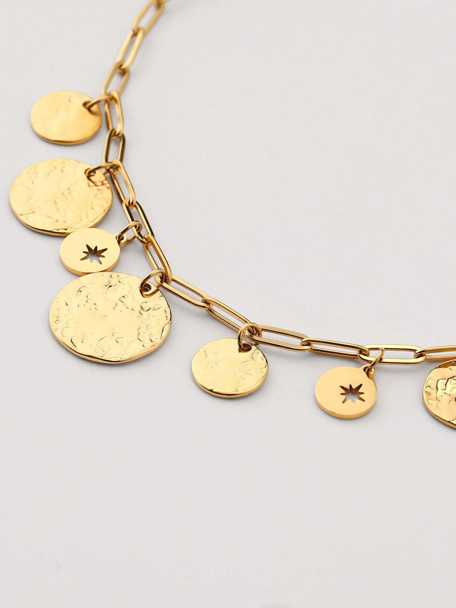 Pulseira corrente fina dorada