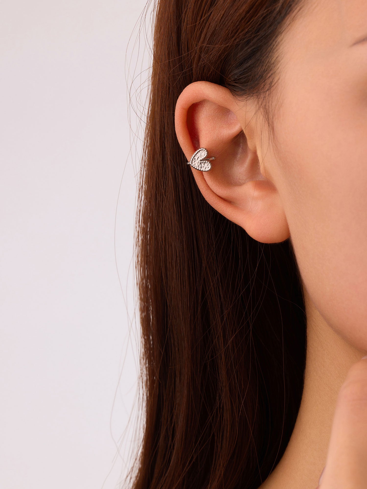 Ear cuff coração Maris prateado