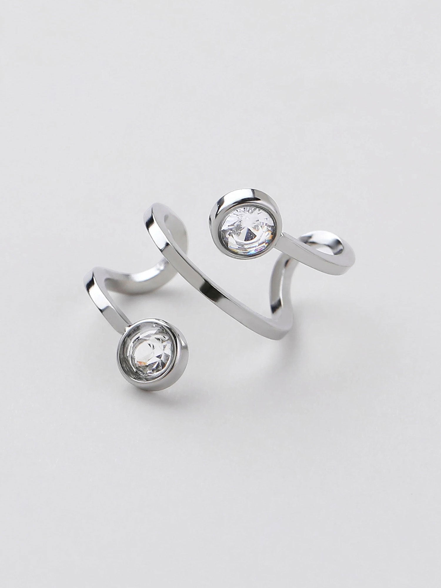 Ear cuff Yena com zircónias prateado