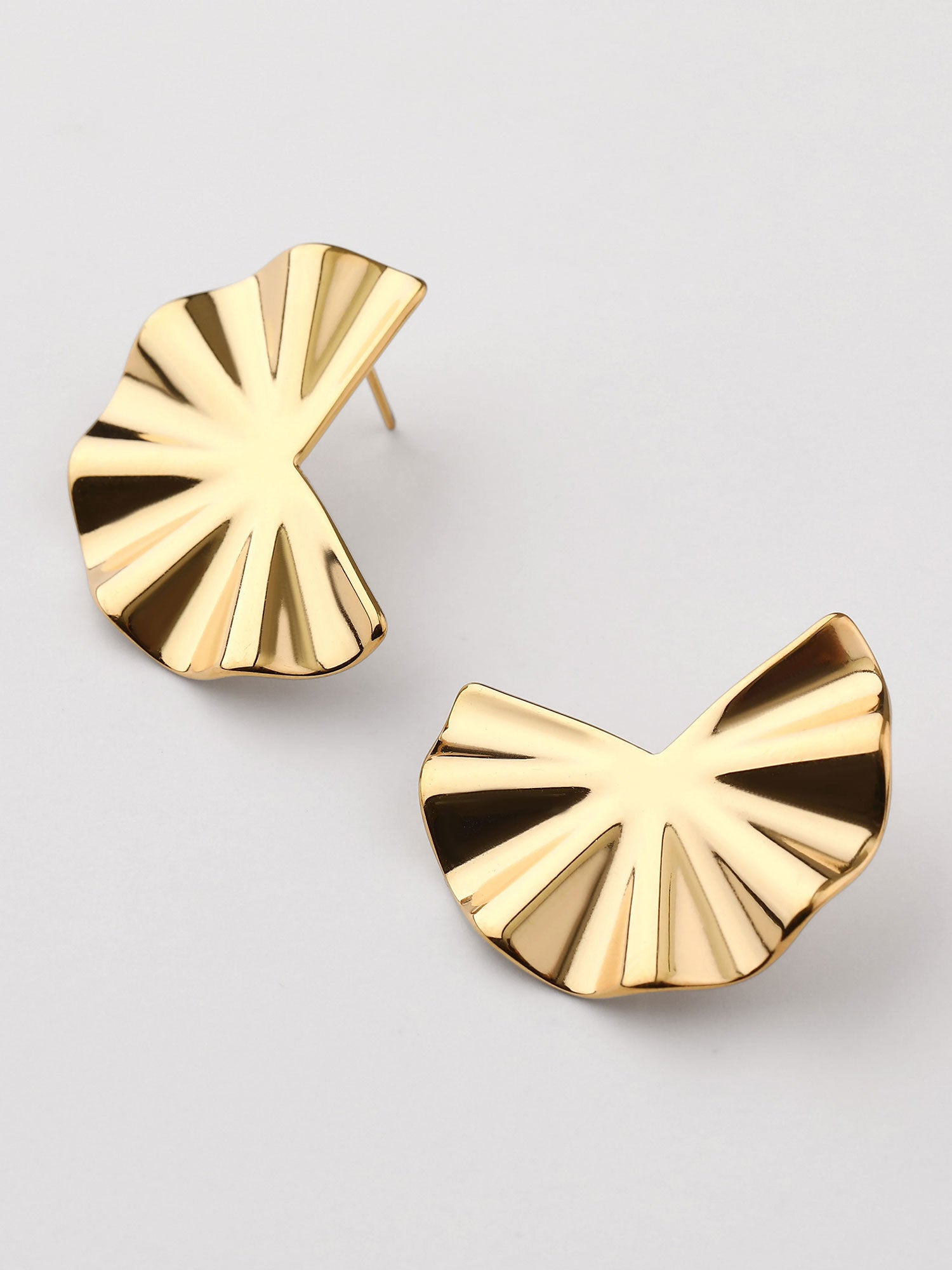 Brincos leque Aila dourados