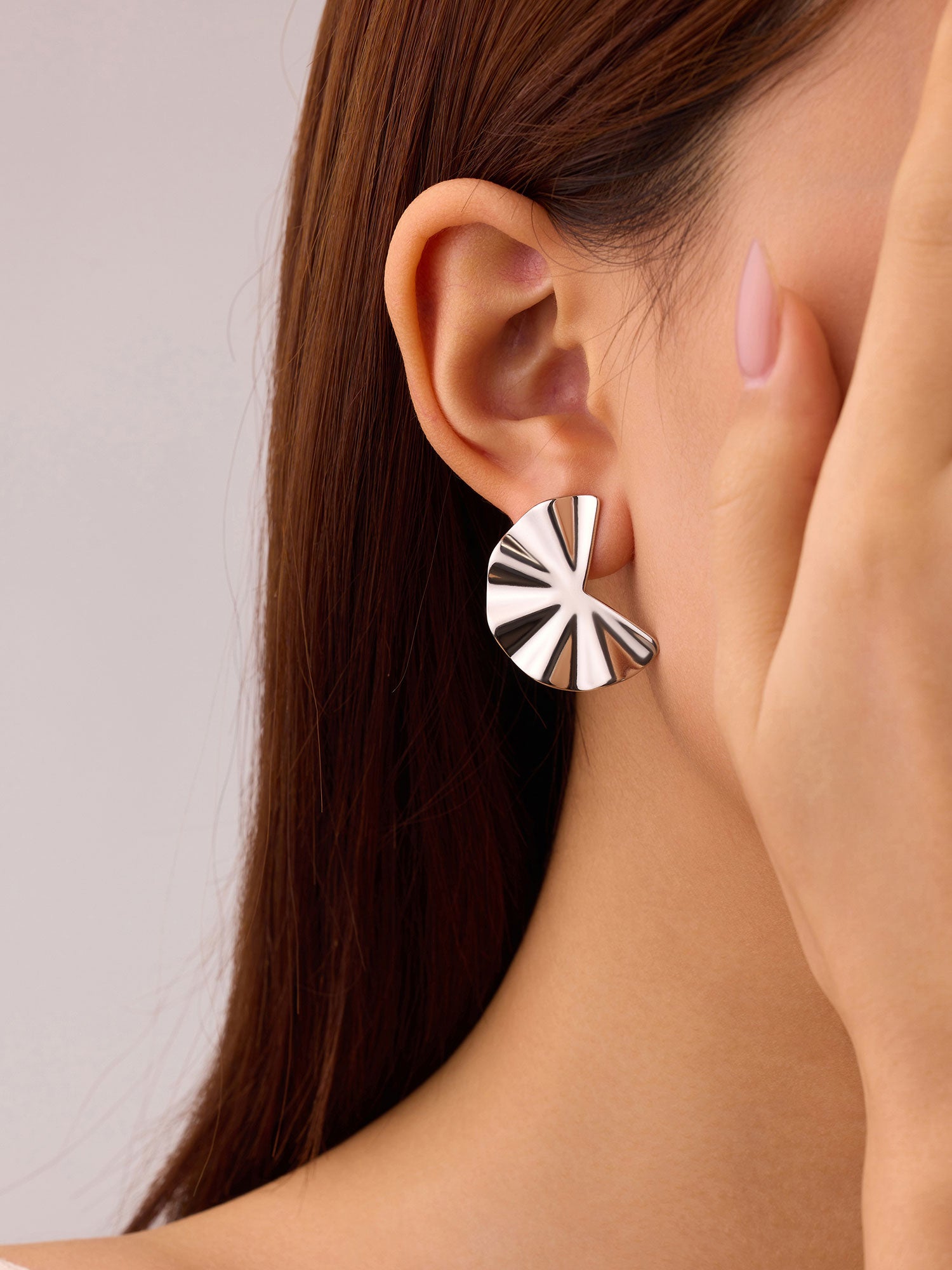 Brincos leque Aila prateados