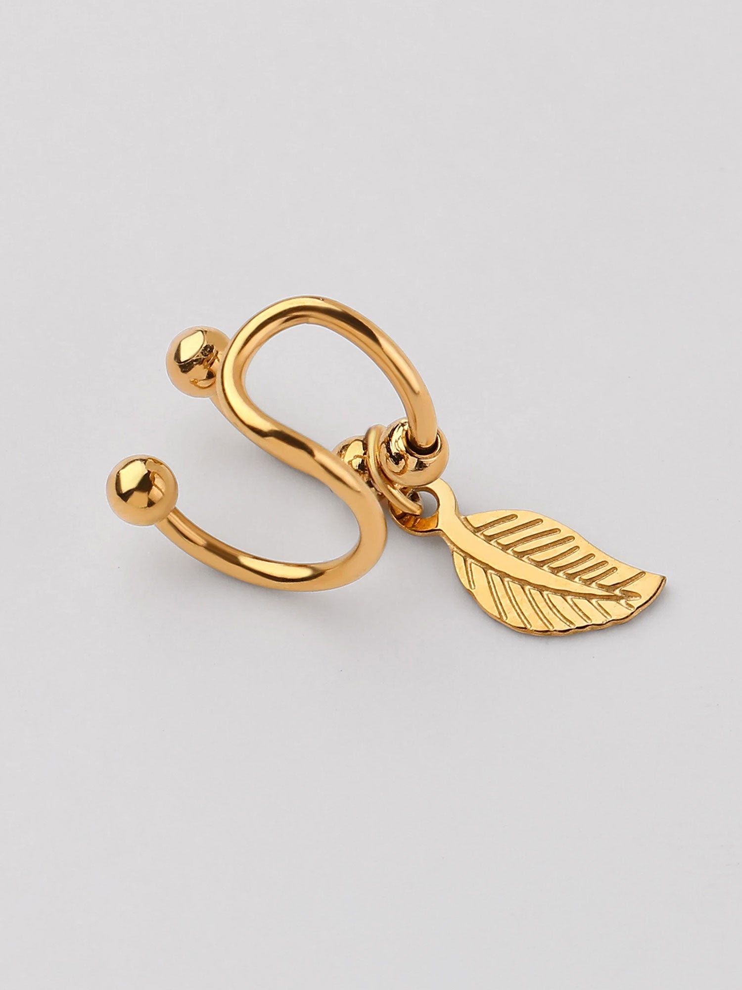 Ear cuff pena Liora dourado