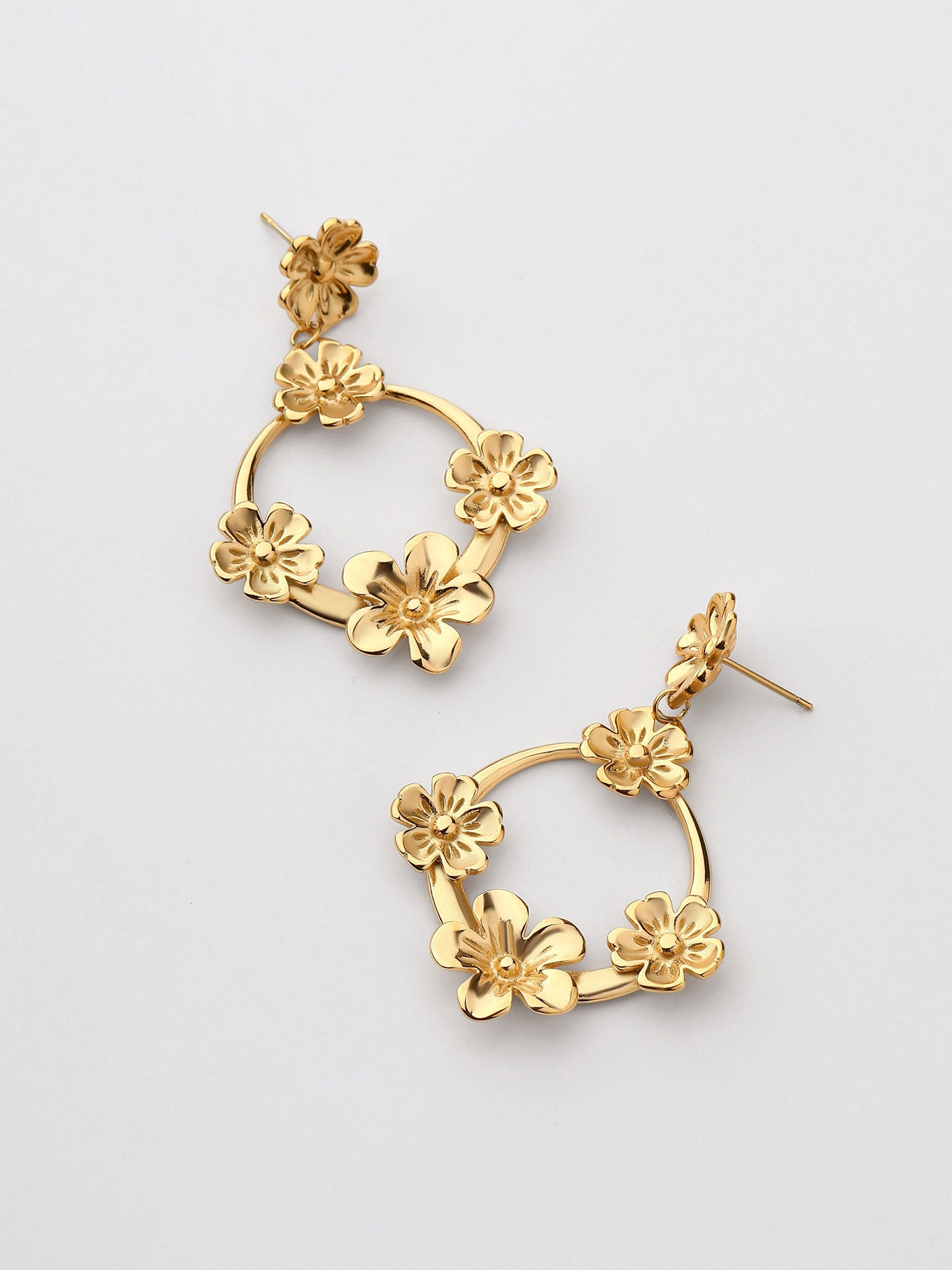 Brincos Flores Xenia Dourado Pendente