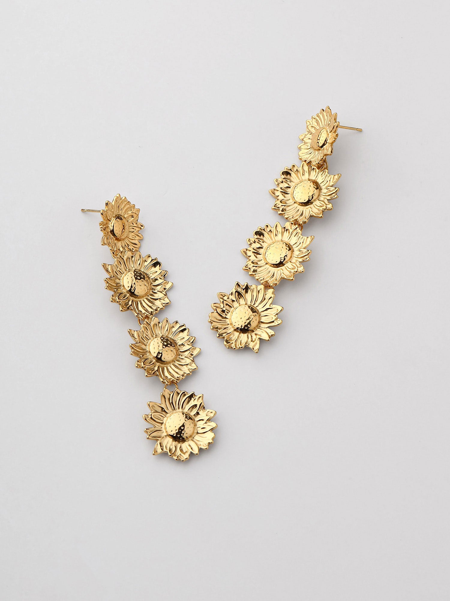 Brincos Girassol Zelia Dourado Minimal