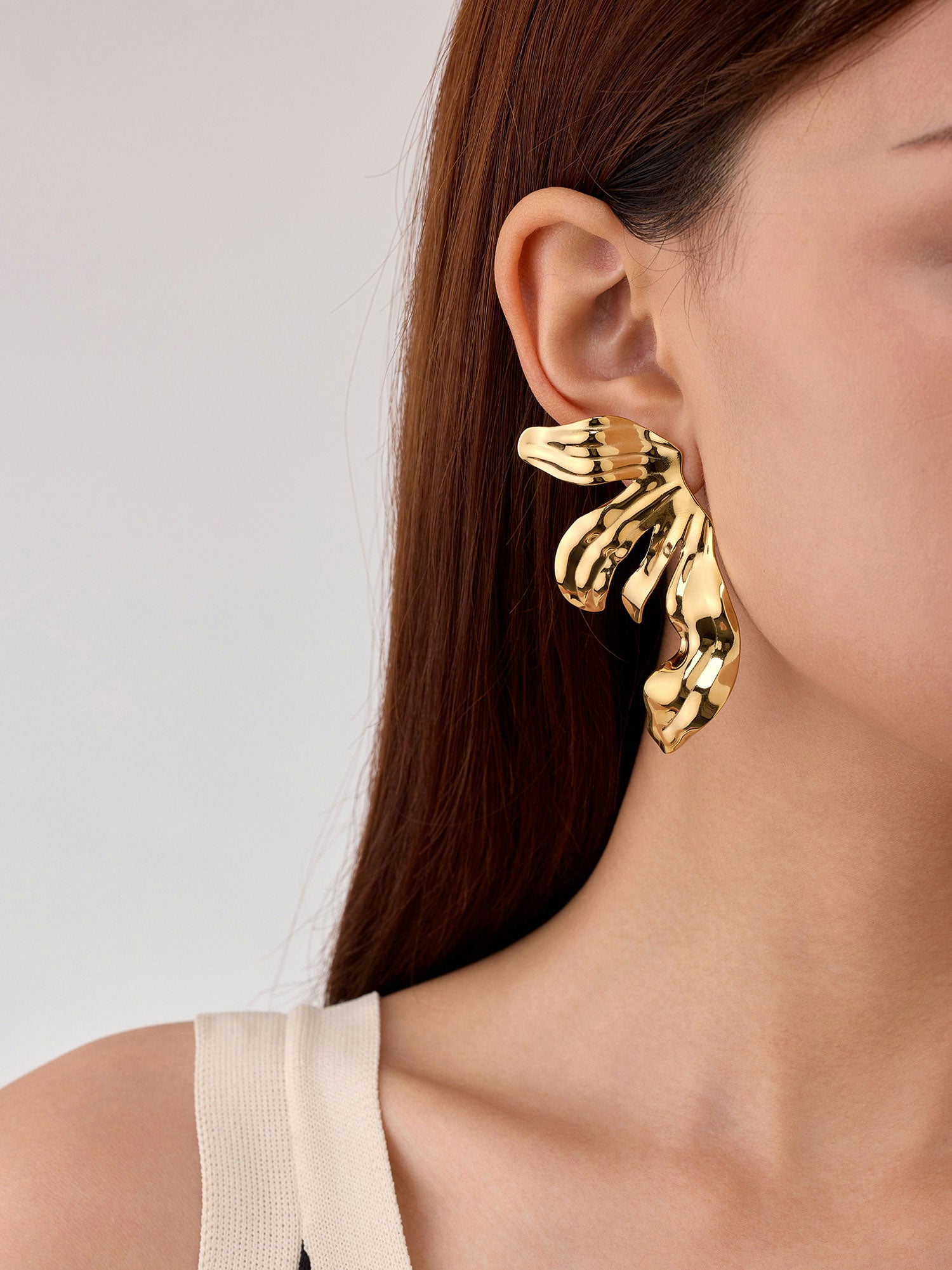Brincos Formas Zaria Dourado Artístico