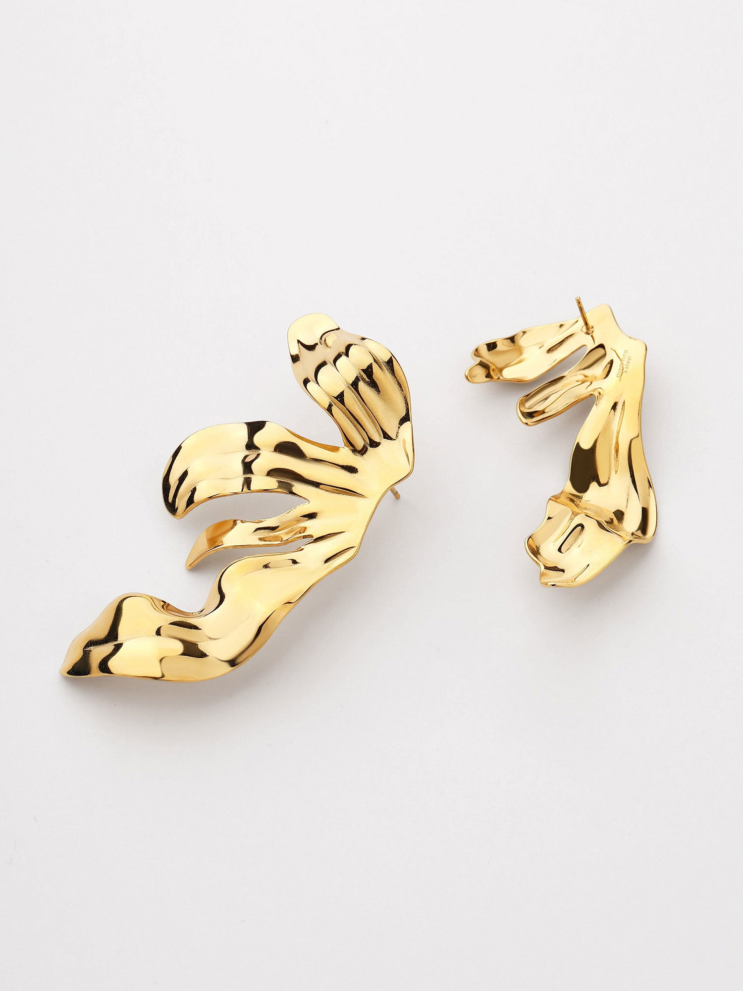 Brincos Formas Zaria Dourado Artístico