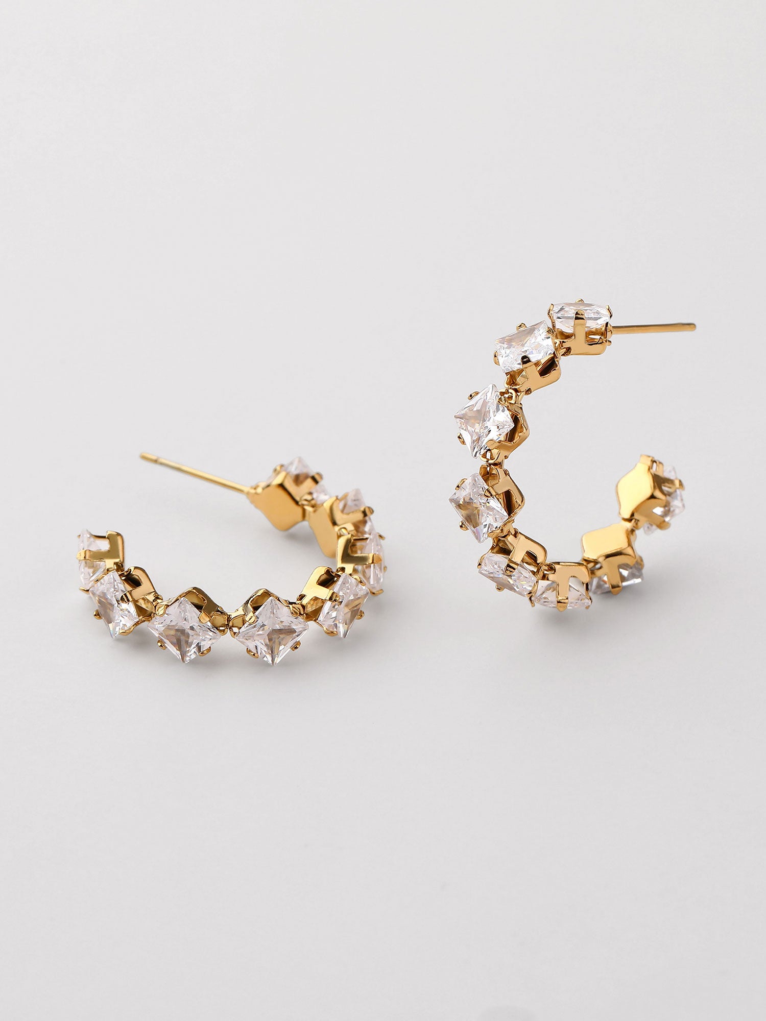 Brincos aro Isla com zircónias brancas