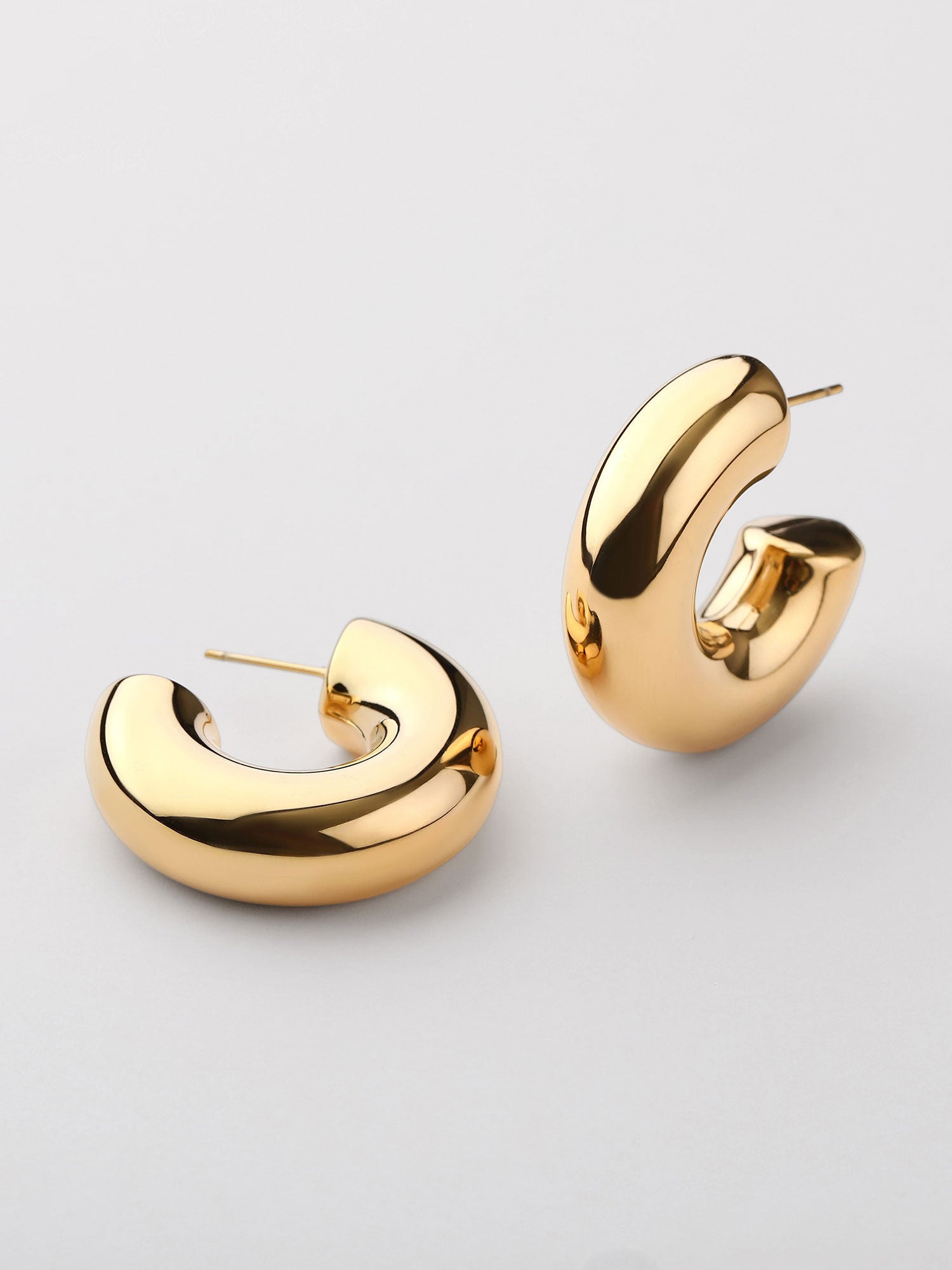 Brincos aro Amelie extra grosso dourados
