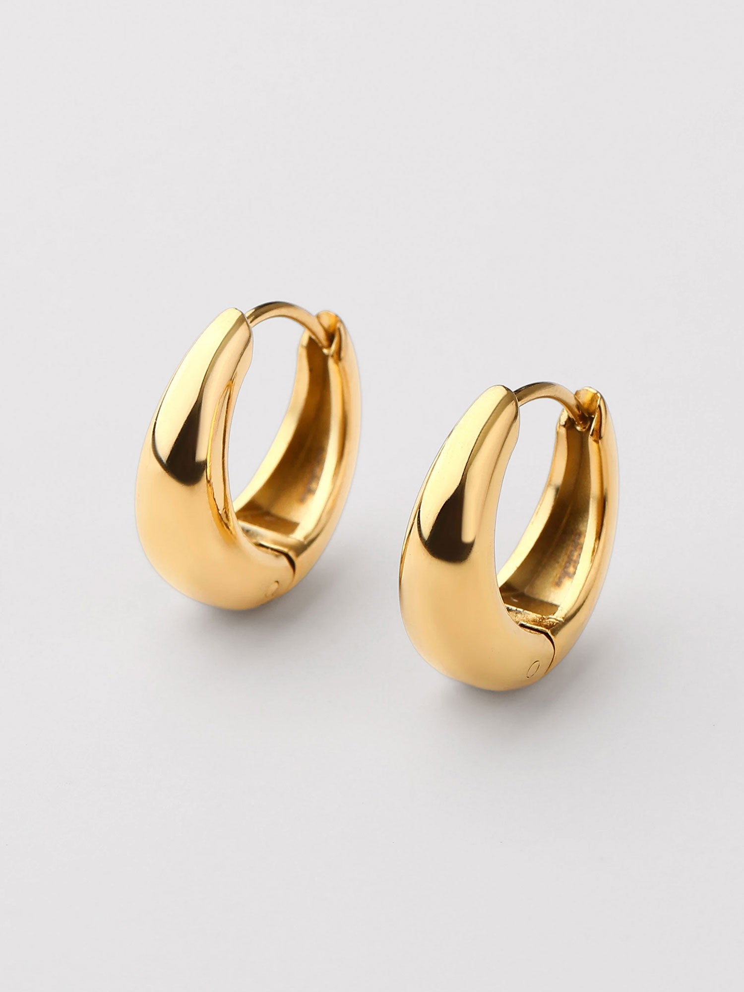 Brincos aro Kaia grosso dourados S 14mm